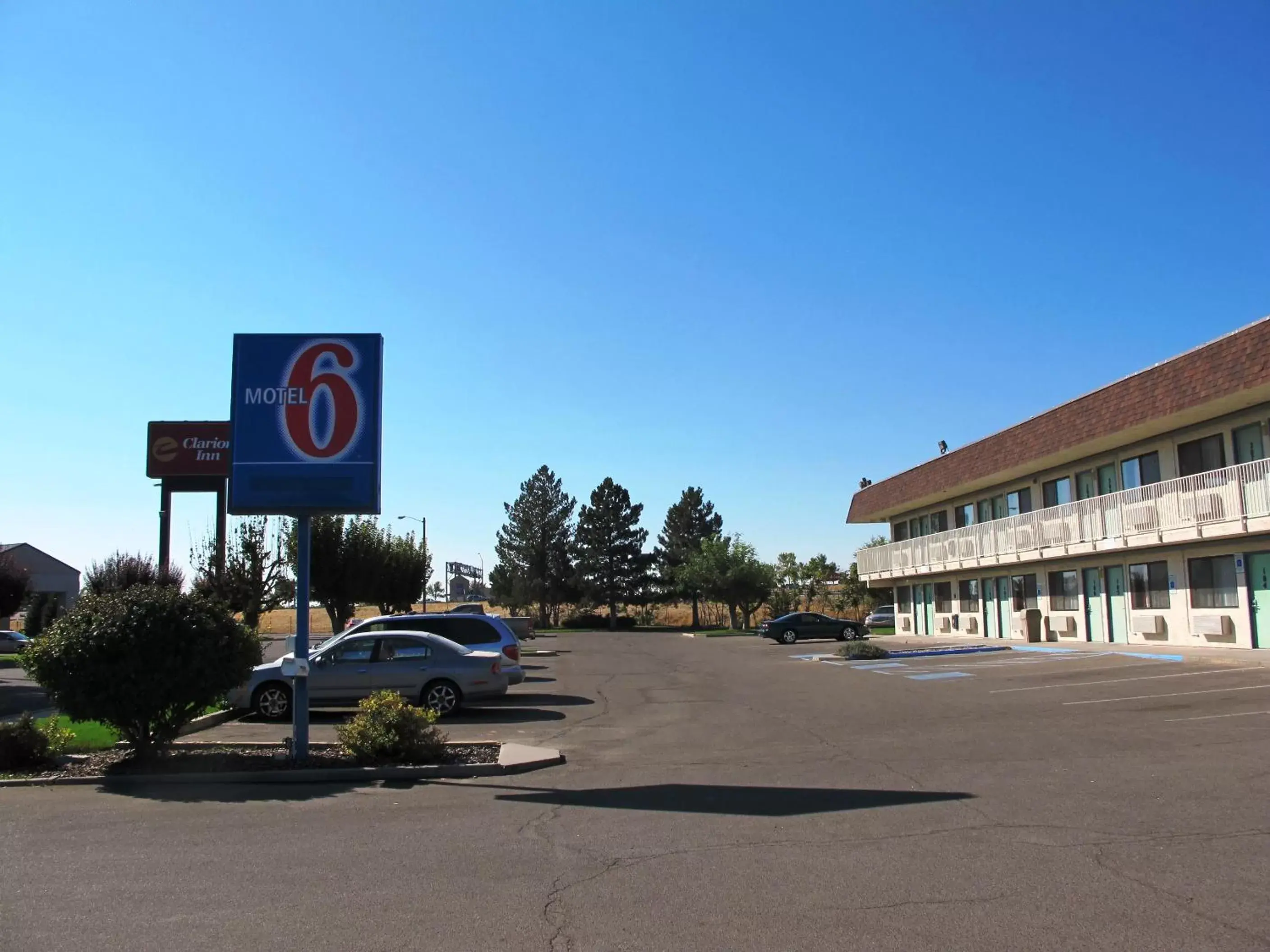 Property logo or sign, Property Building in Motel 6 Ontario, OR