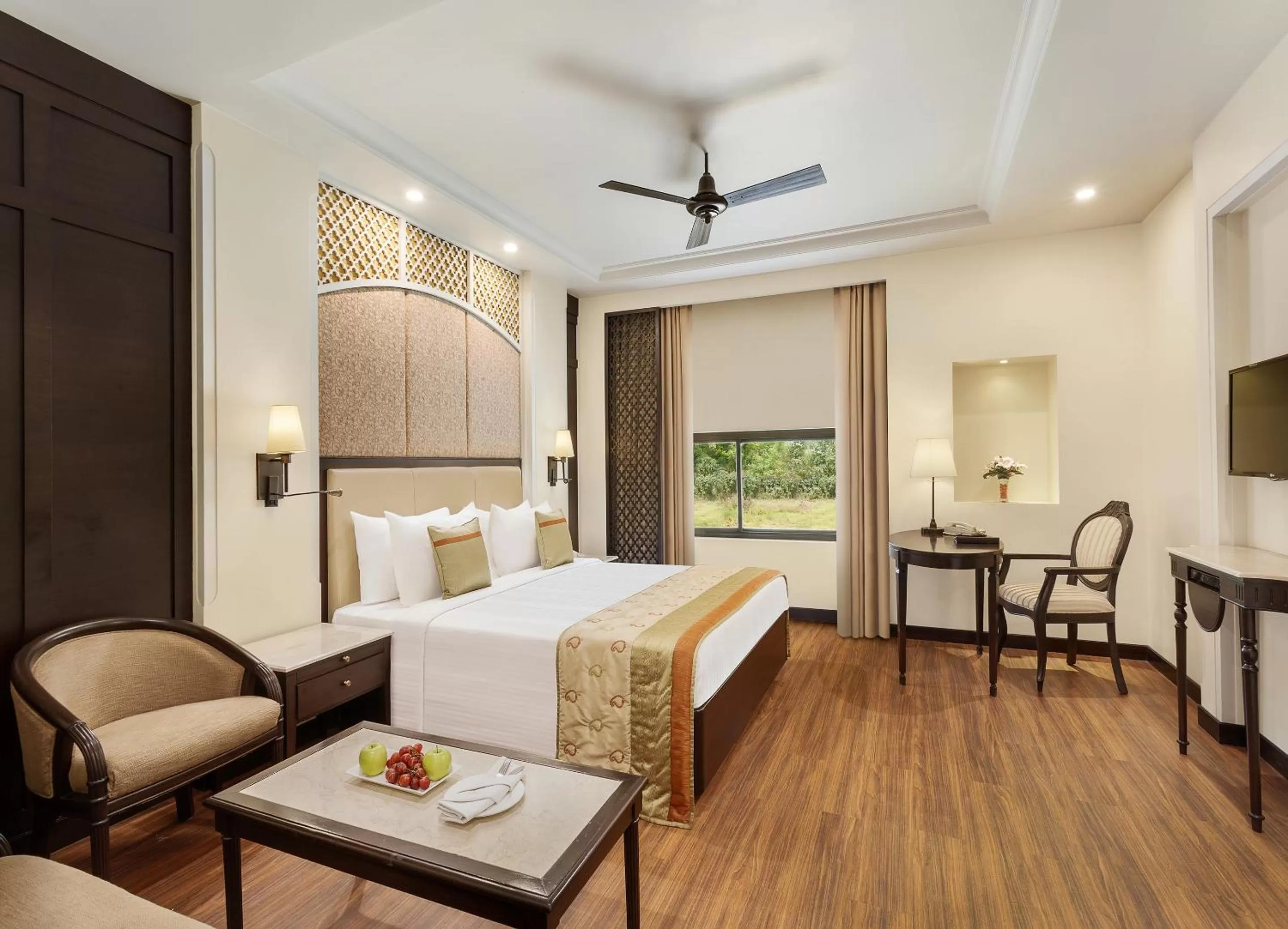 Bedroom, Bed in La Place Sarovar Portico