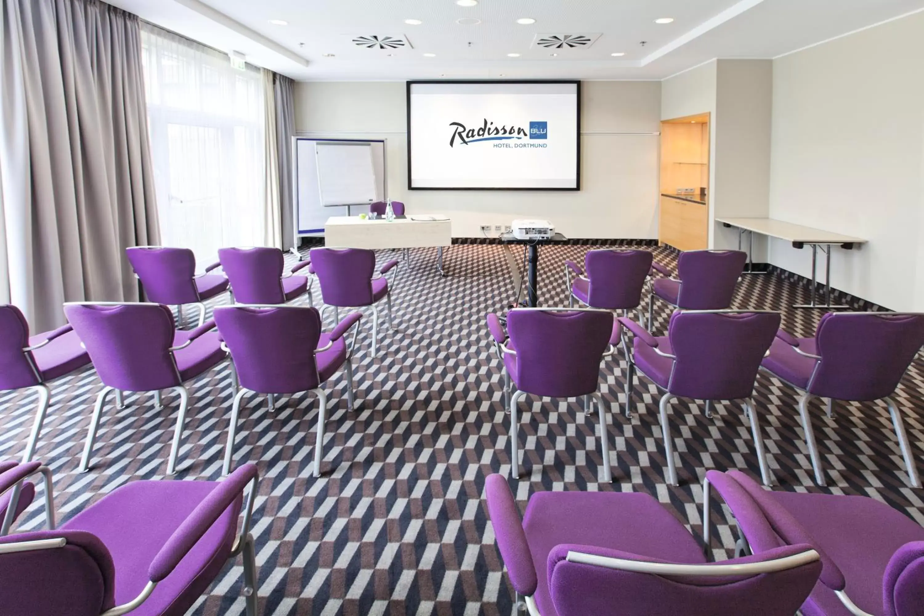 Meeting/conference room in Radisson Blu Hotel Dortmund