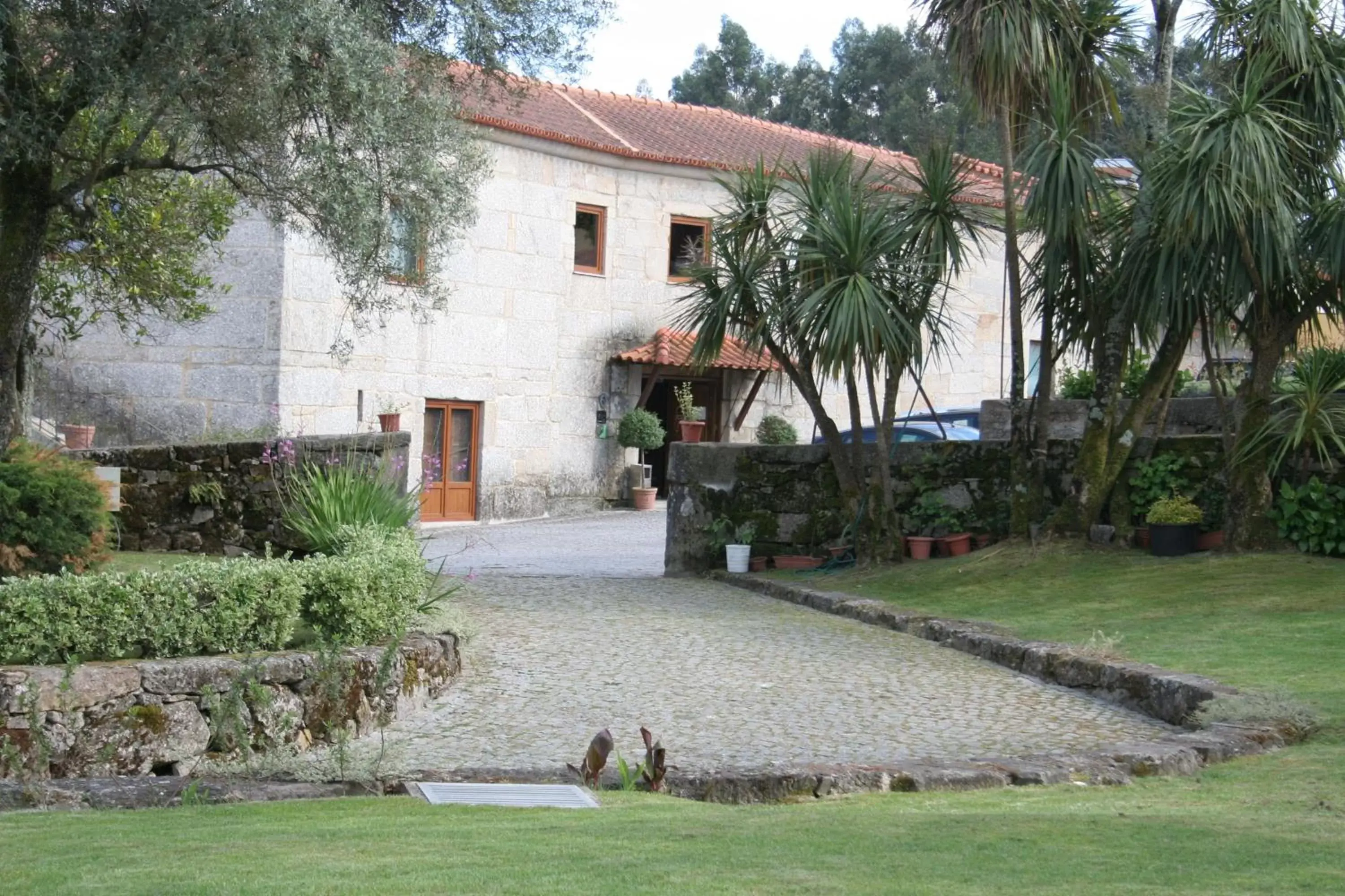 Facade/entrance, Garden in Hotel Rural de Charme Maria da Fonte