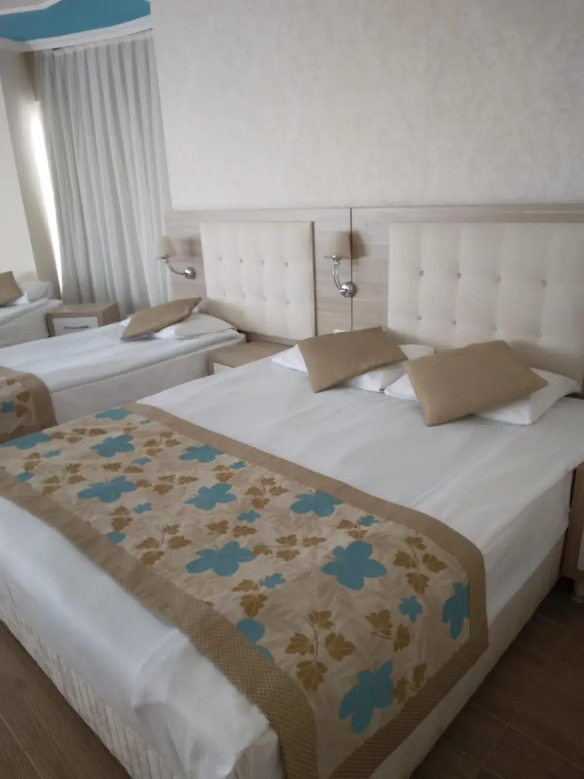 Bed in Cender Hotel