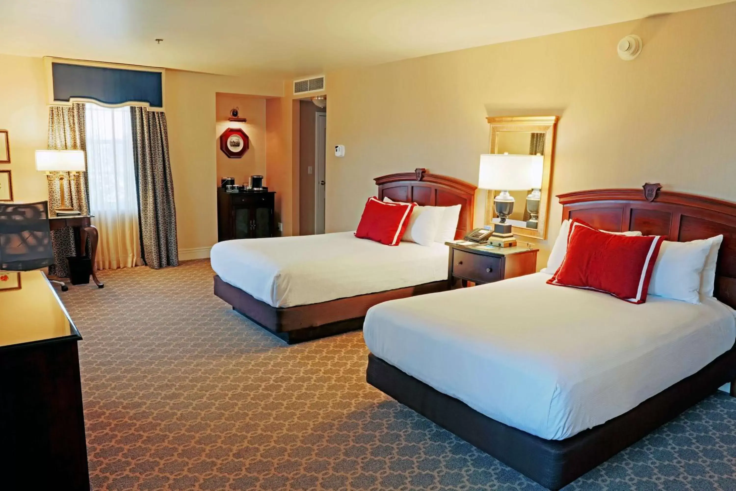 Bedroom in Hotel Roanoke & Conference Center, Curio Collection by Hilton