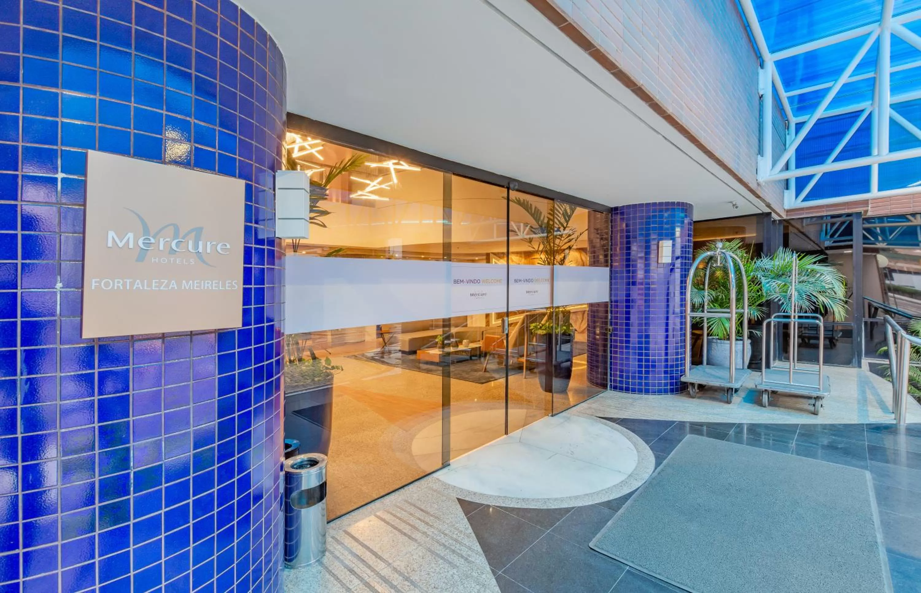 Facade/entrance in Mercure Fortaleza Meireles
