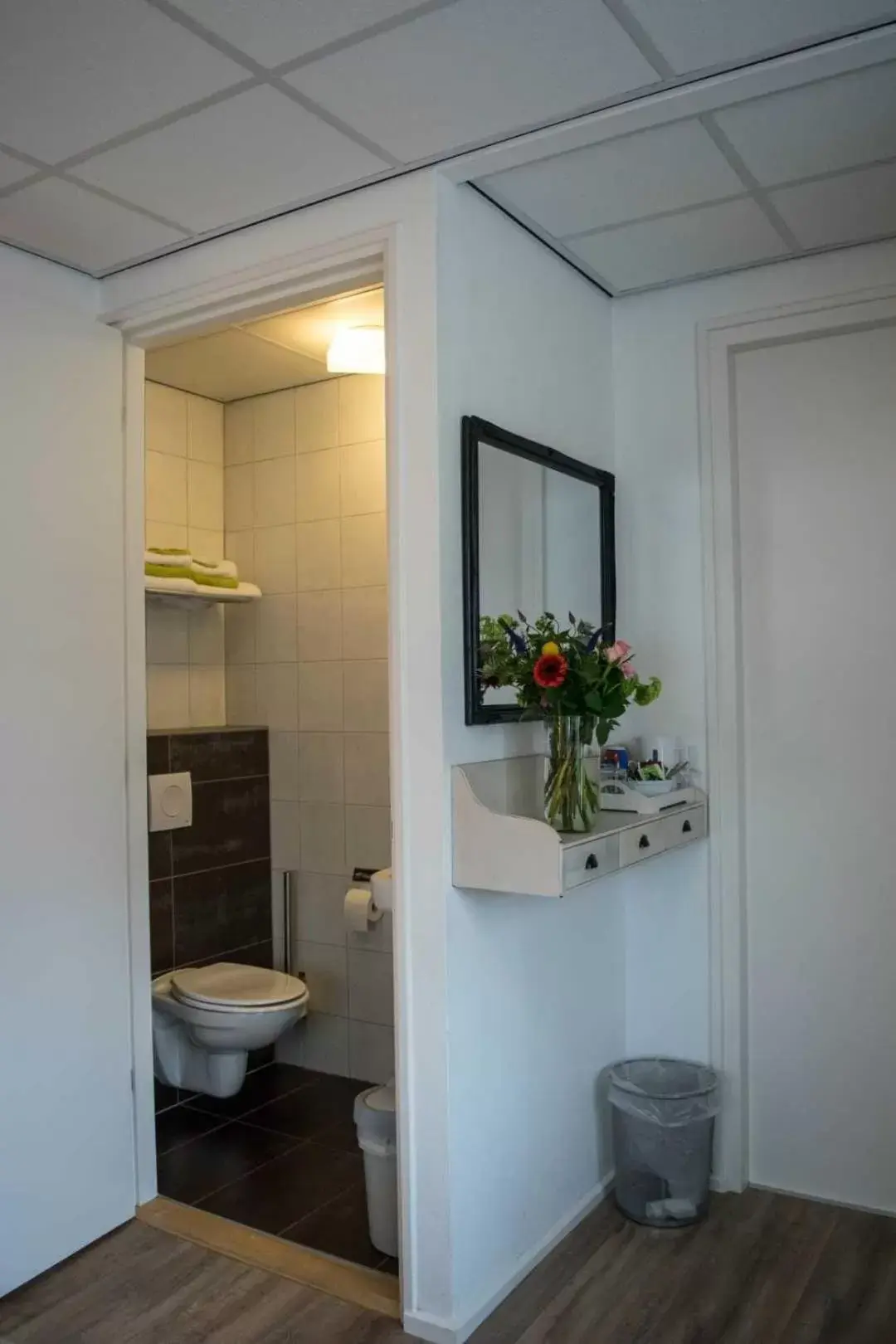 Decorative detail, Bathroom in B&B - Pension Perruque