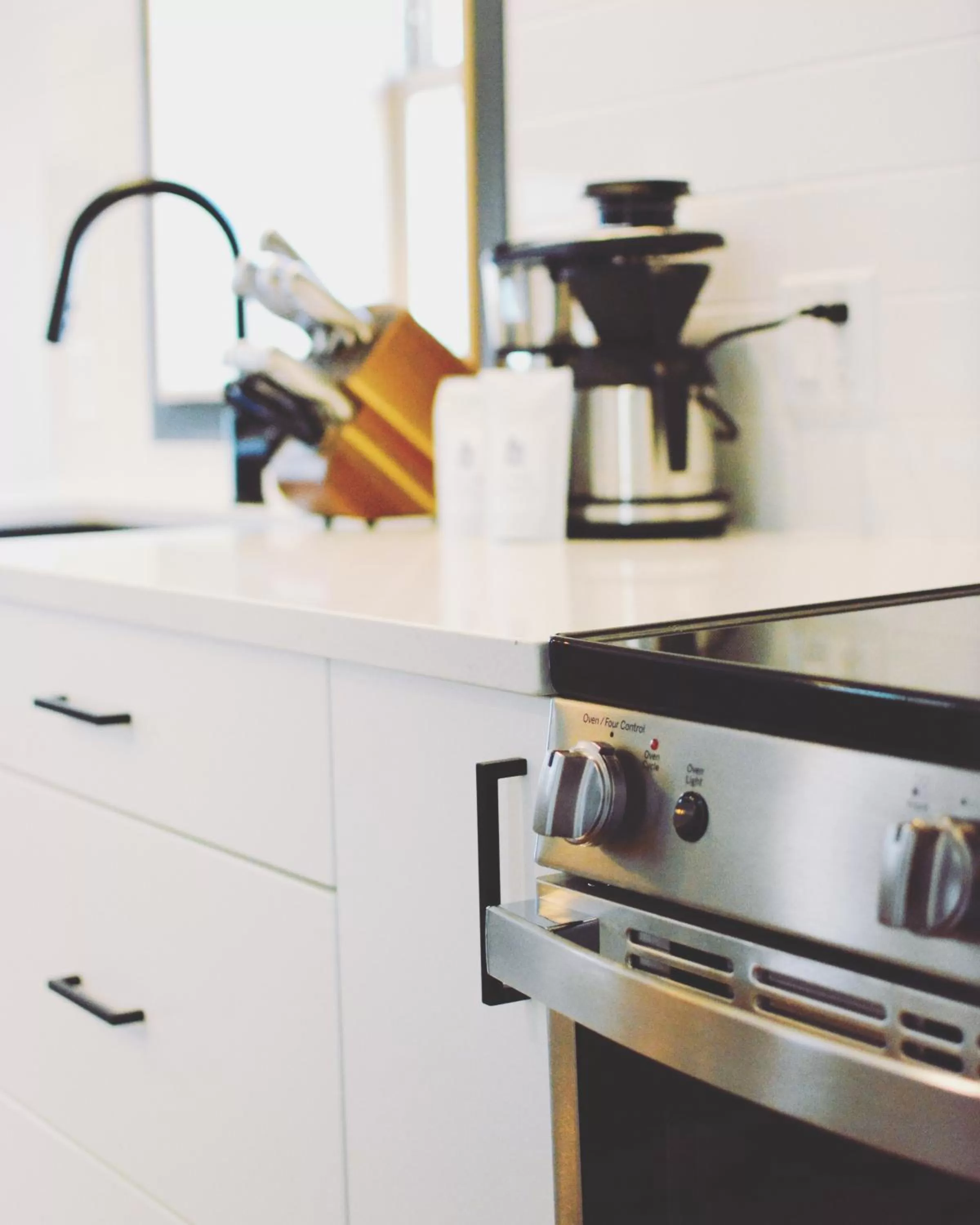 The Flying Steamshovel Inn