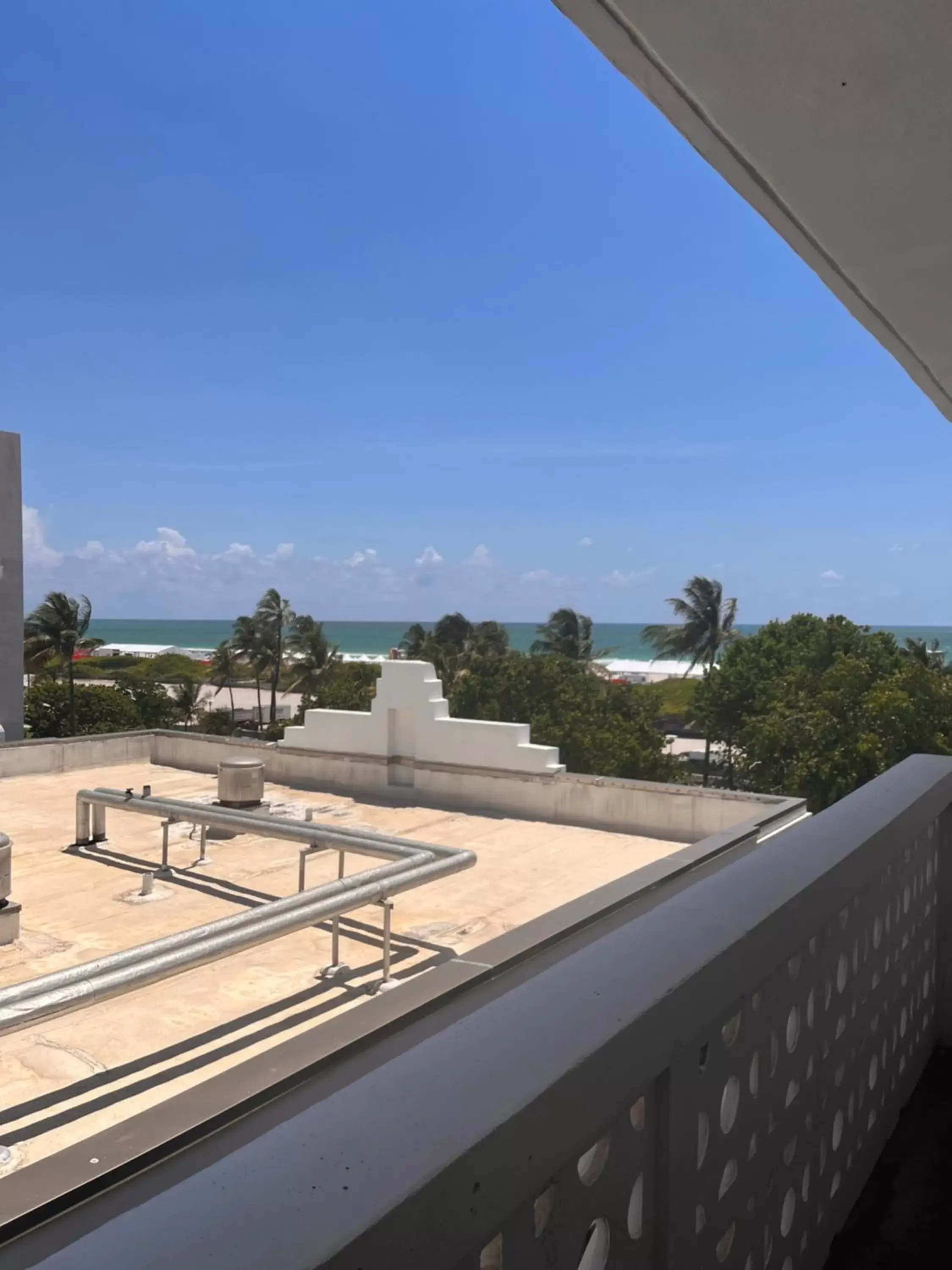 Day, Balcony/Terrace in Suites at The Strand on Ocean Drive