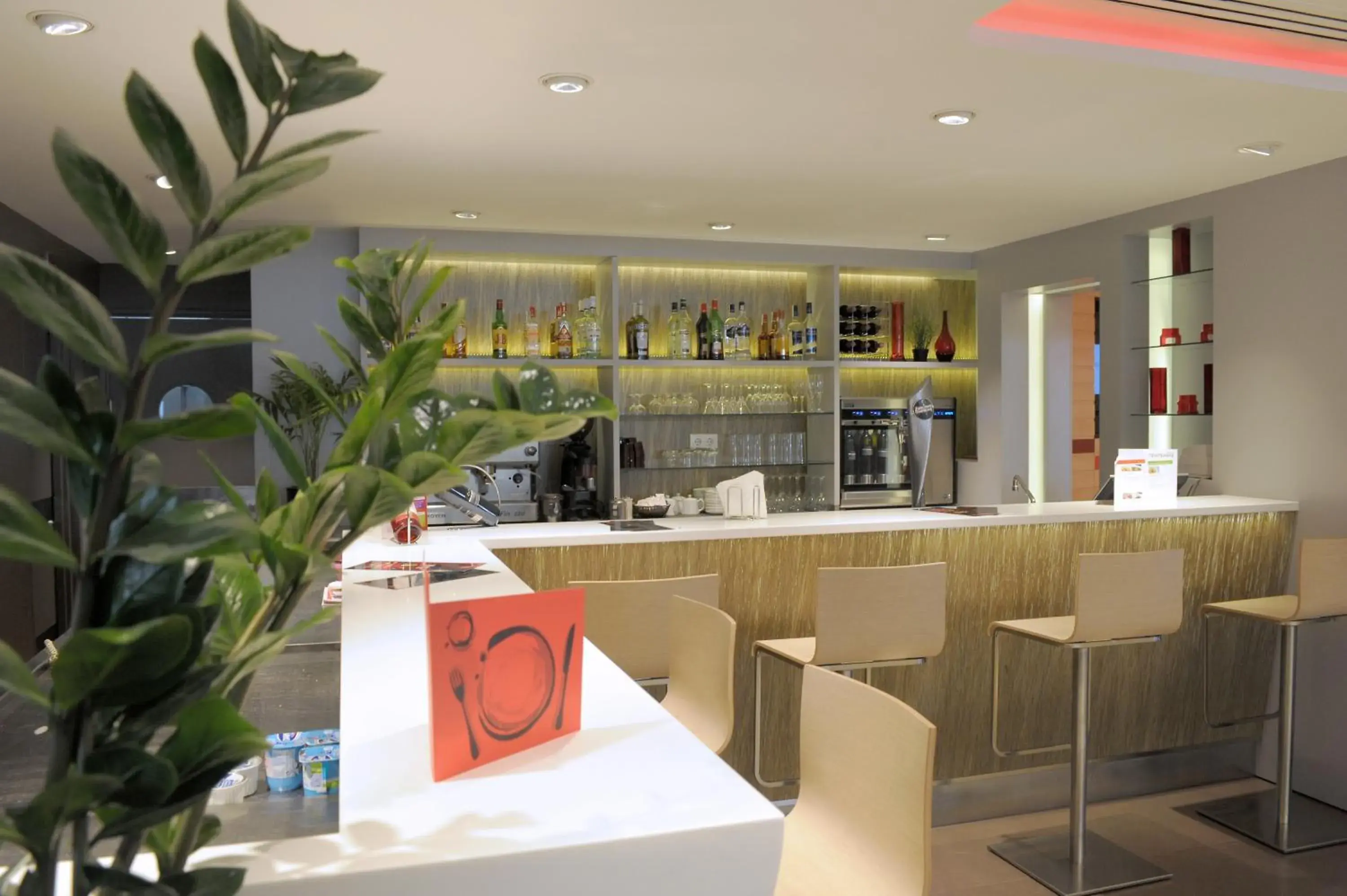 Lounge or bar, Lounge/Bar in Ibis Cornella