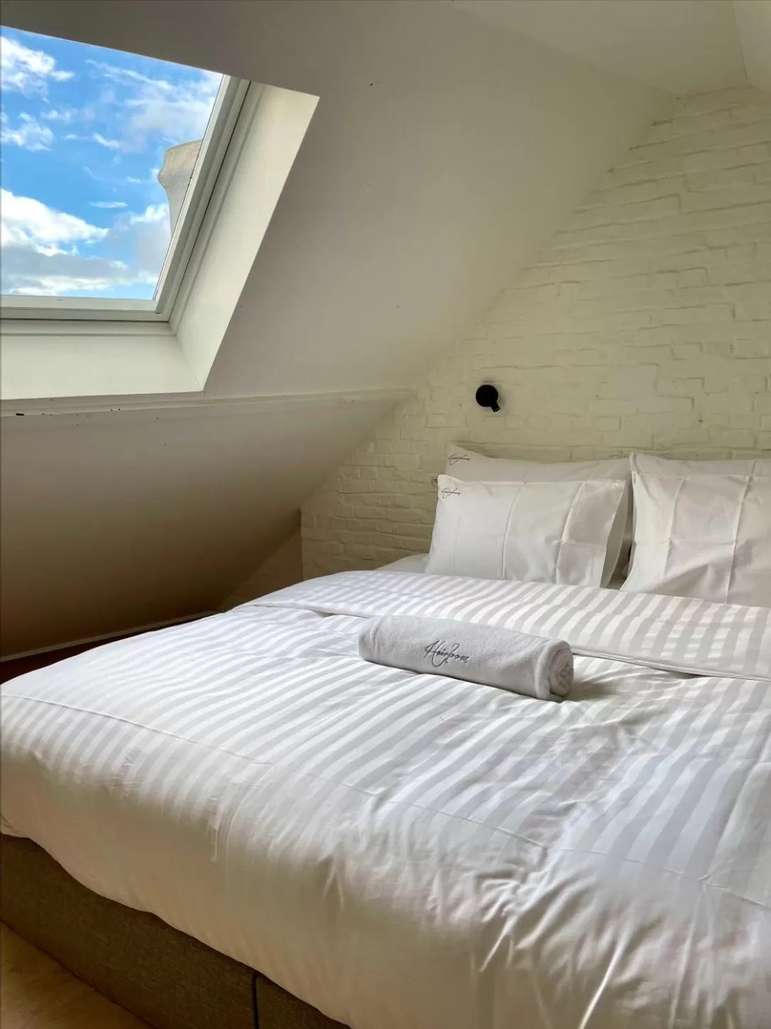 Bed in Heirloom - The Mansion