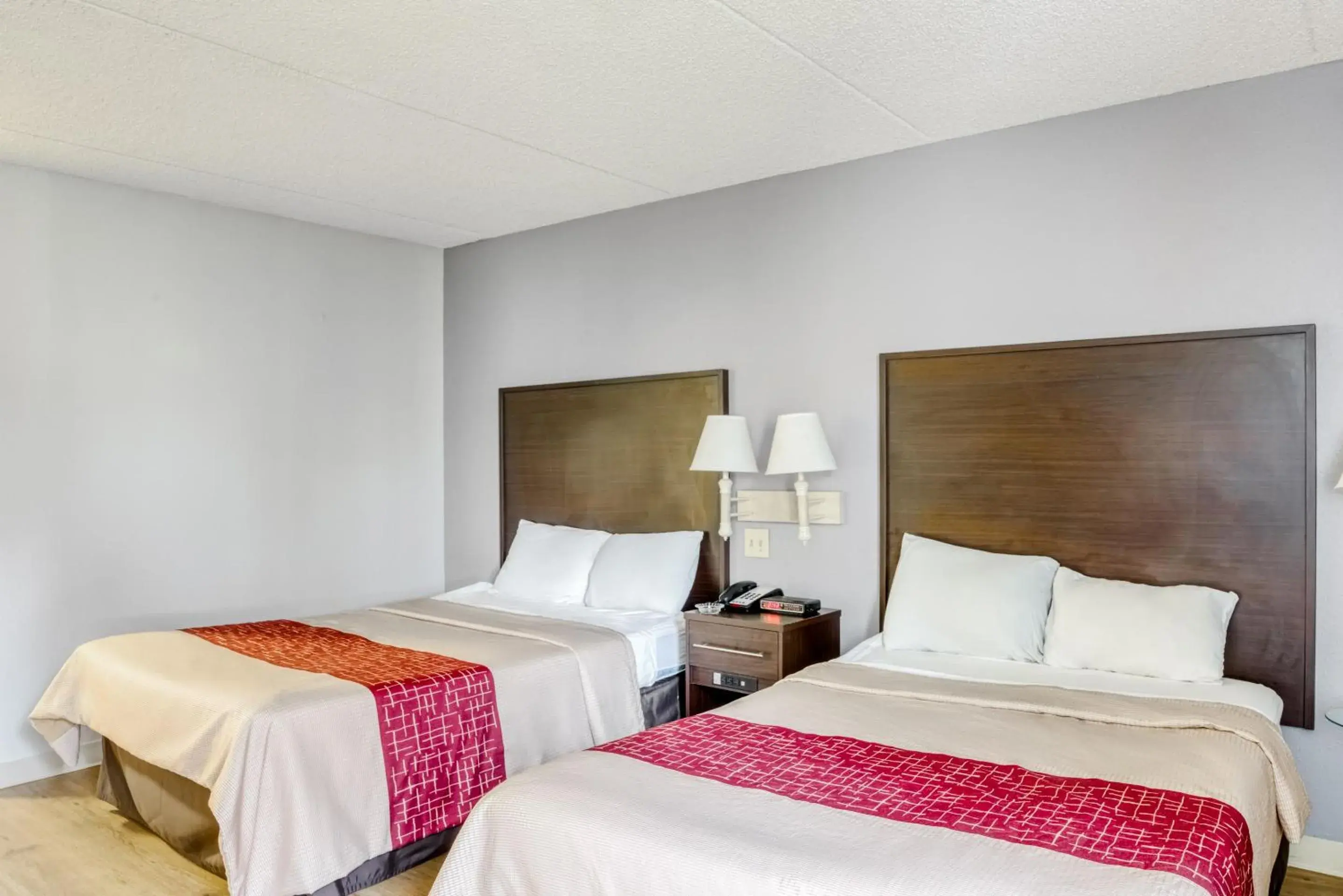 Bedroom, Bed in OYO Hotel Burlington South