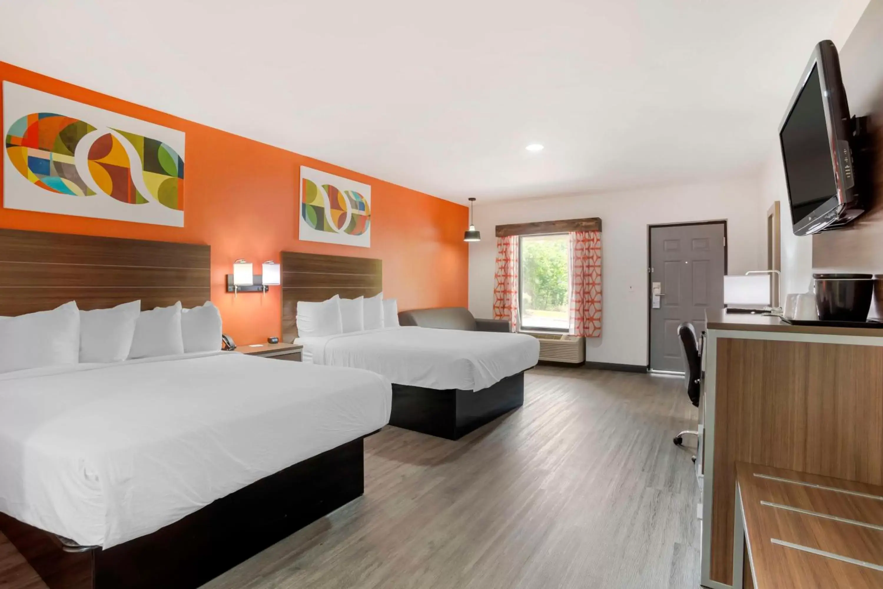 Queen Room with Two Queen Beds and Sofa Bed - Non-Smoking in Best Western Statesville Inn Queen Room with Two Queen Beds and Sofa Bed - Non-Smoking in Best Western Statesville Inn