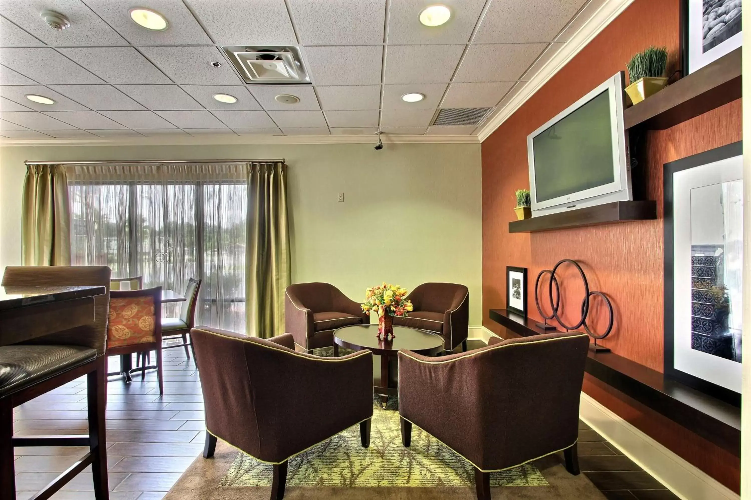 Lobby or reception, Seating Area in Hampton Inn Savannah-I-95/Richmond Hill