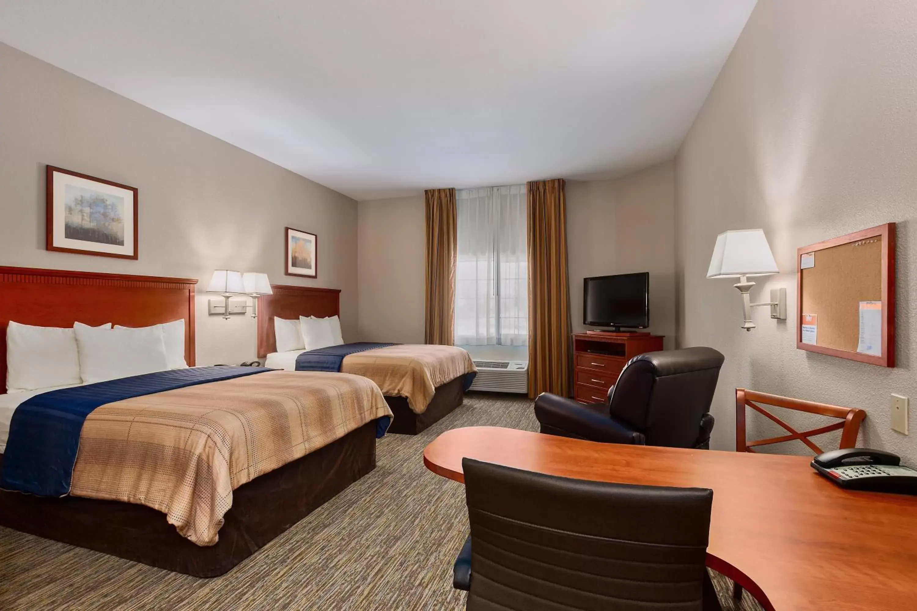 Studio Suite with Two Queen Beds and Hearing Mobility Accessible Tub in Candlewood Suites Decatur Medical Center by IHG Studio Suite with Two Queen Beds and Hearing Mobility Accessible Tub in Candlewood Suites Decatur Medical Center by IHG