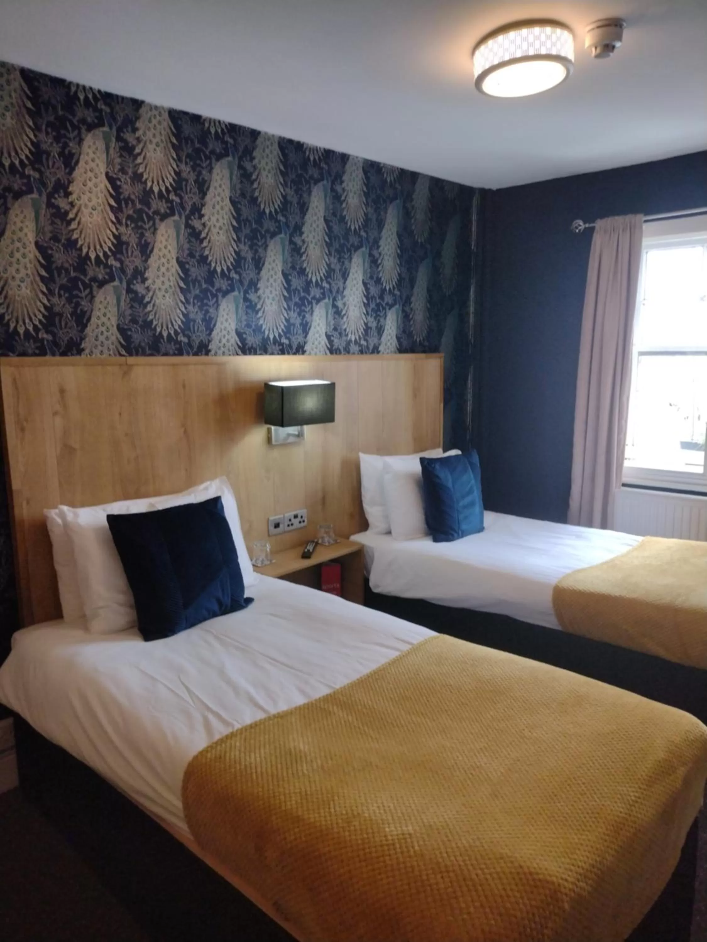 Bed in The Crown Inn Keynsham