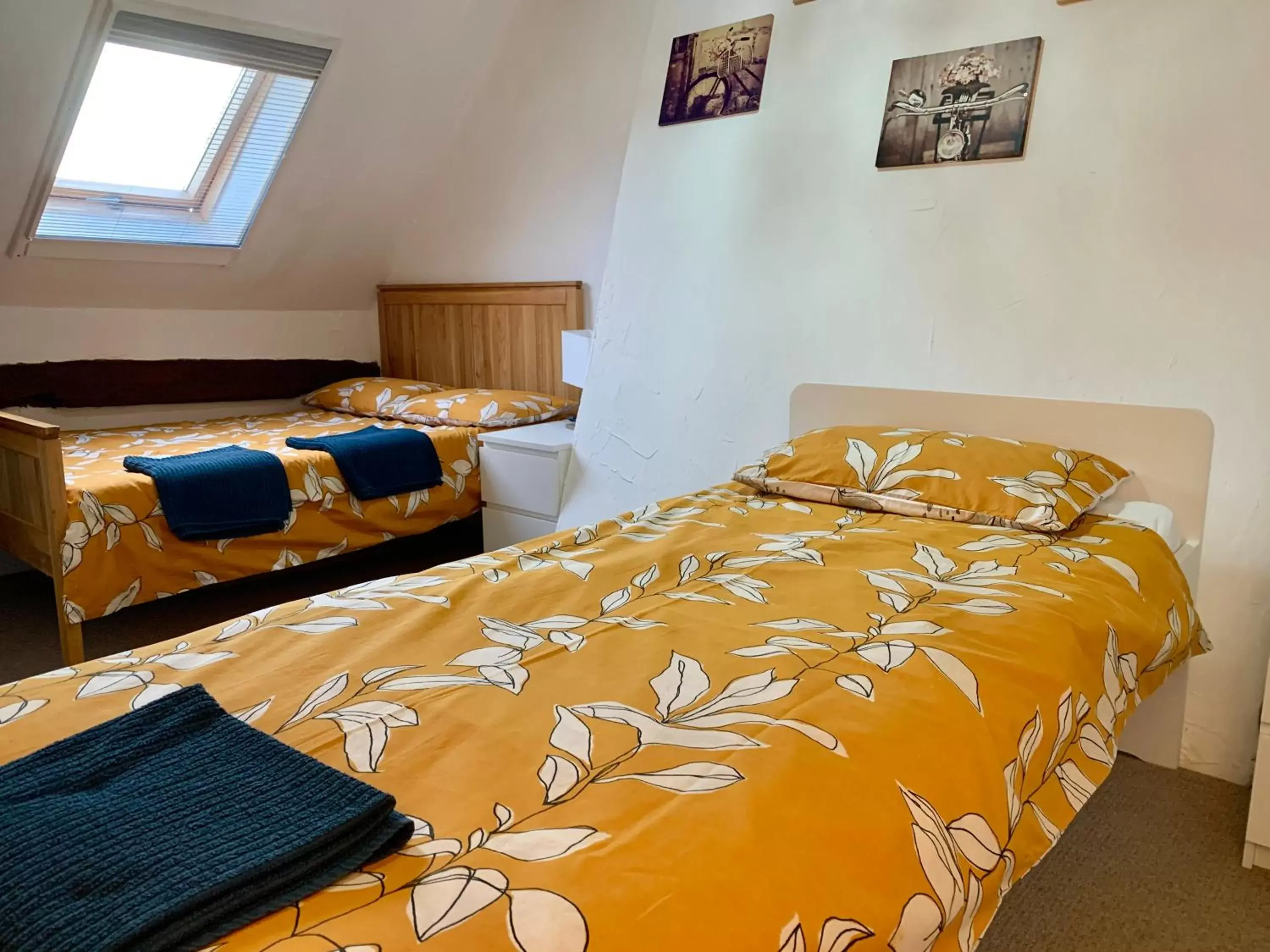 Bedroom, Bed in Le Bas Chesnay Chambres D'Hotes Domfront en Poiraie