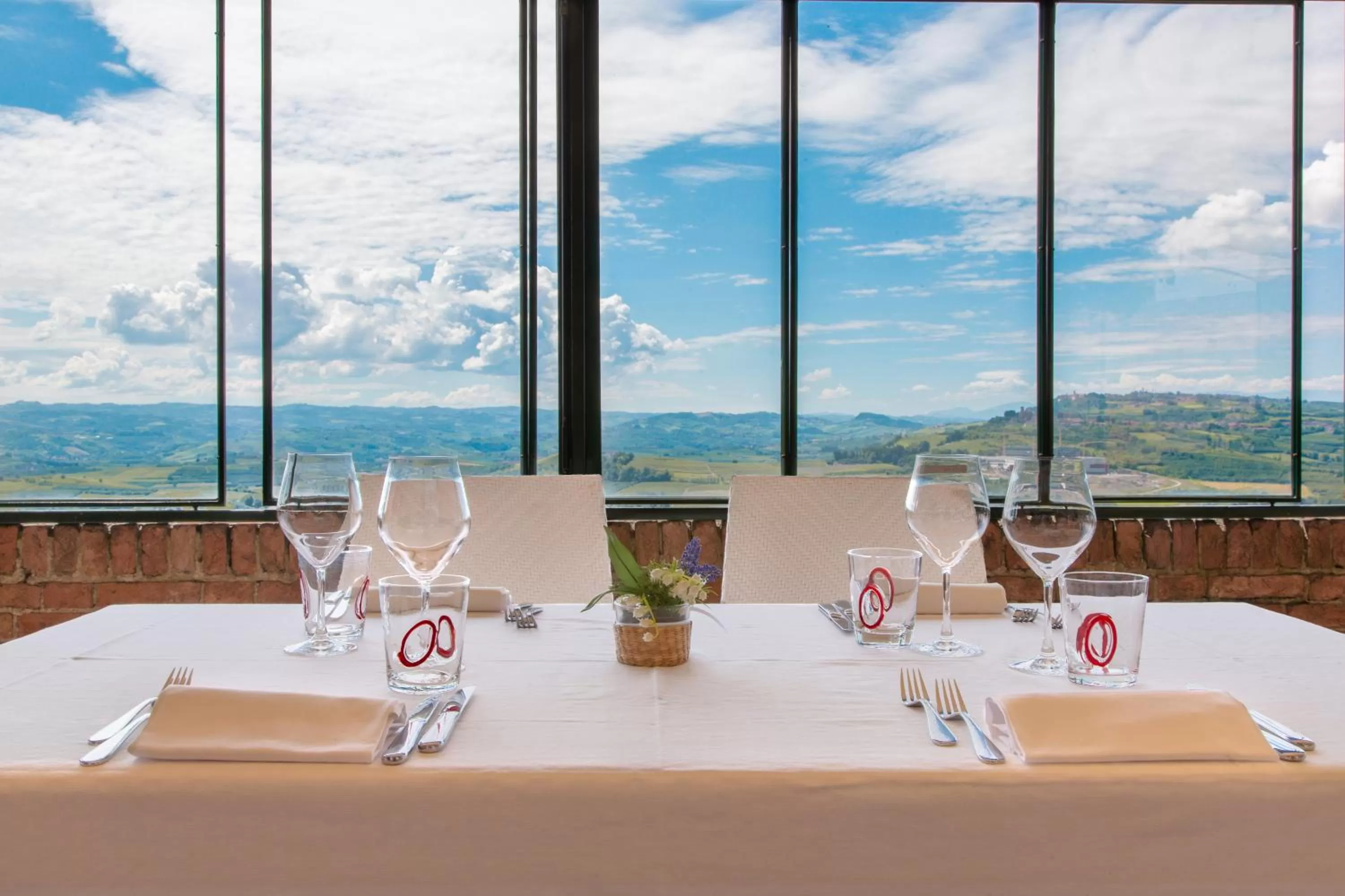 Restaurant/places to eat in Hotel Castello di Santa Vittoria