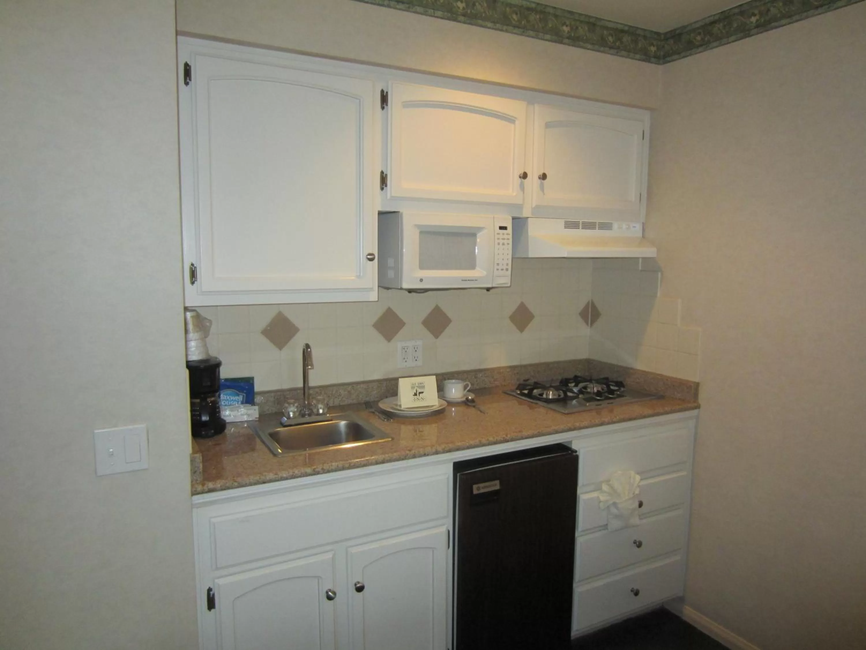 Kitchen or kitchenette in Old Town Inn