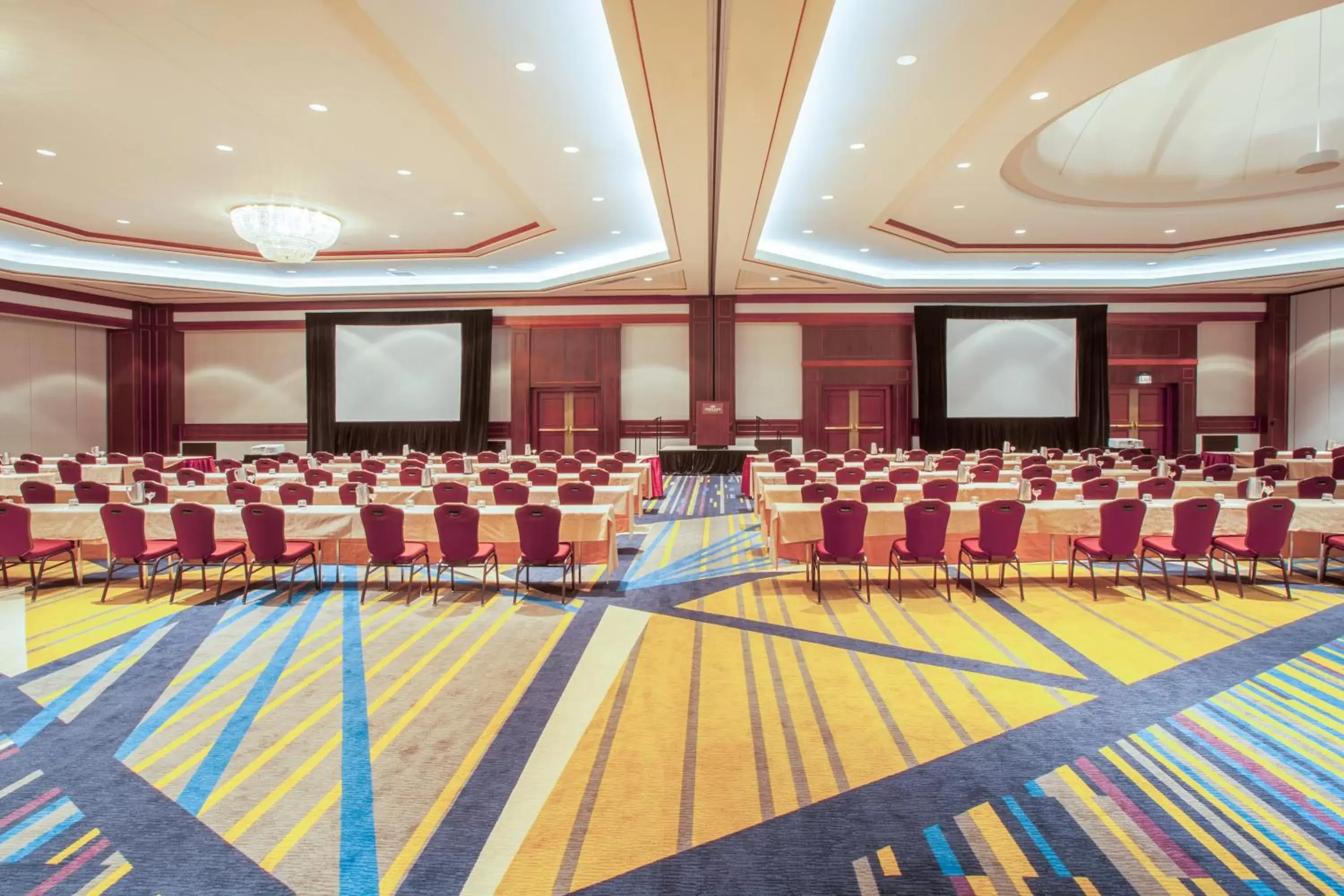 Meeting/conference room in Crowne Plaza Springfield Convention Center, an IHG Hotel