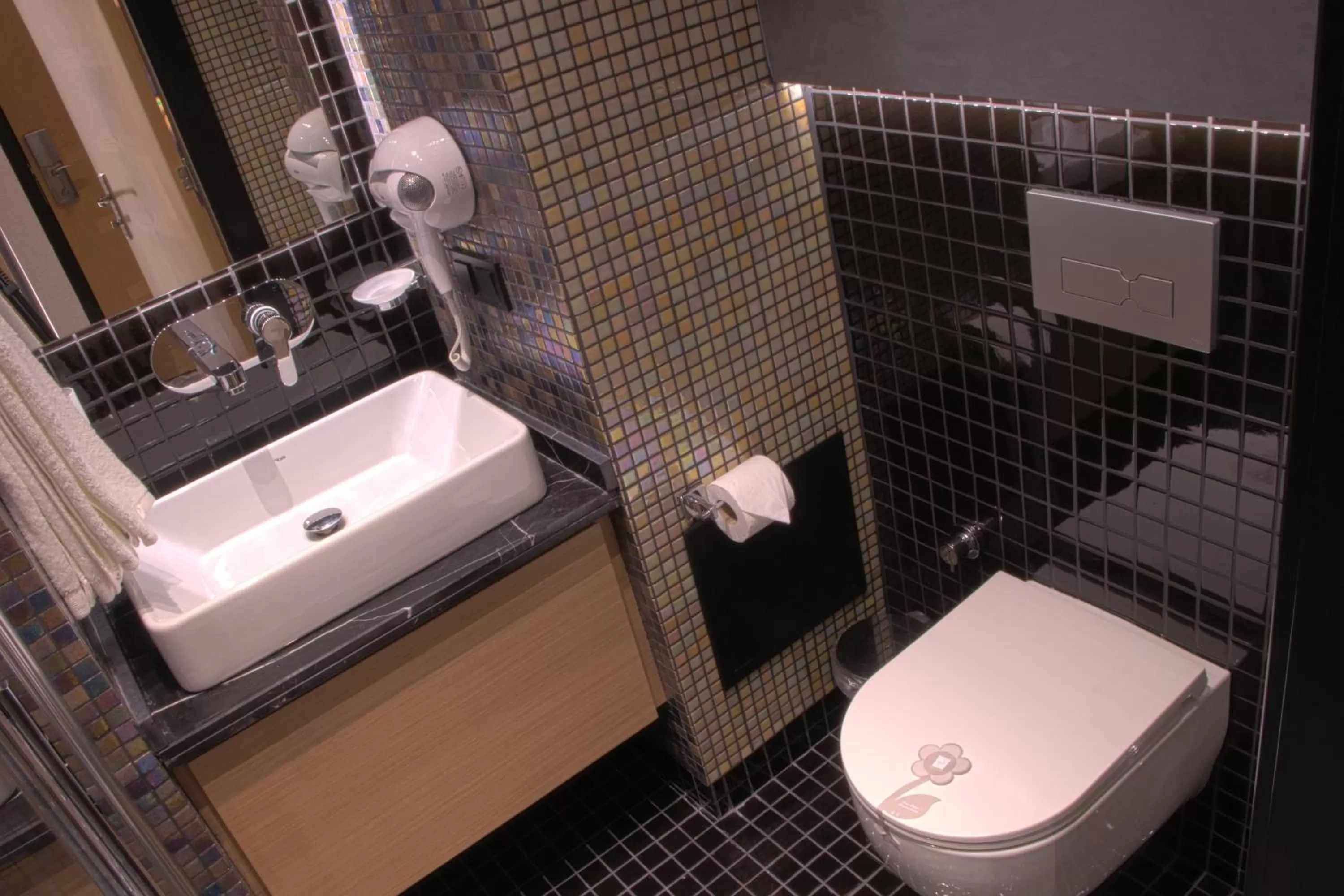 Shower in Four-G Hotel