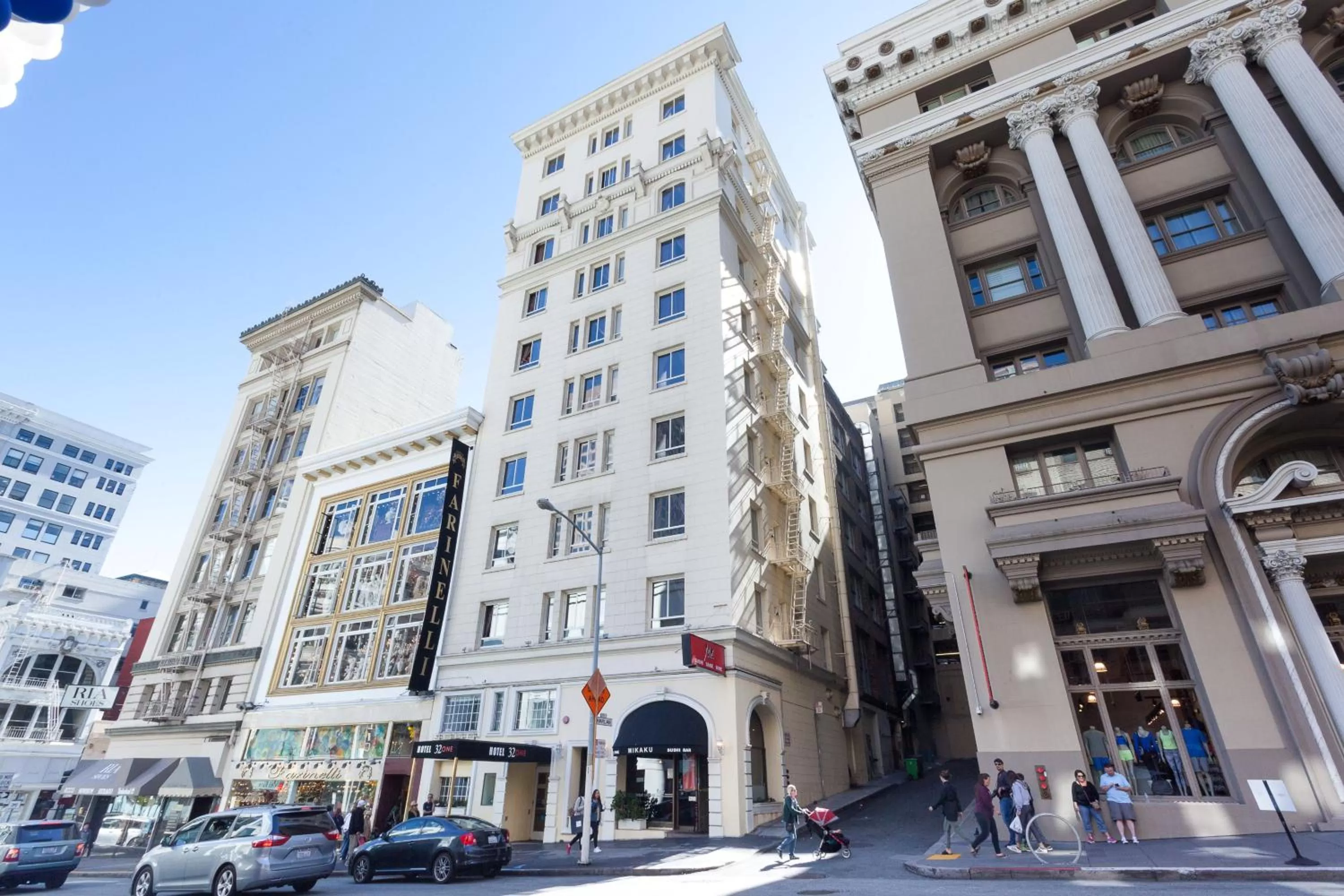 Property building in Hotel 32One