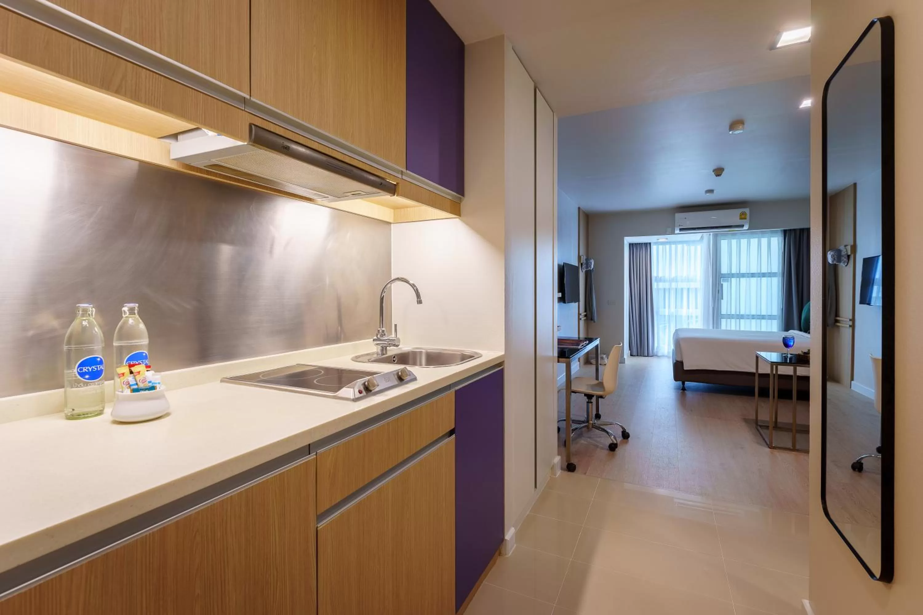 Kitchen or kitchenette in Citadines Sukhumvit 16 Bangkok
