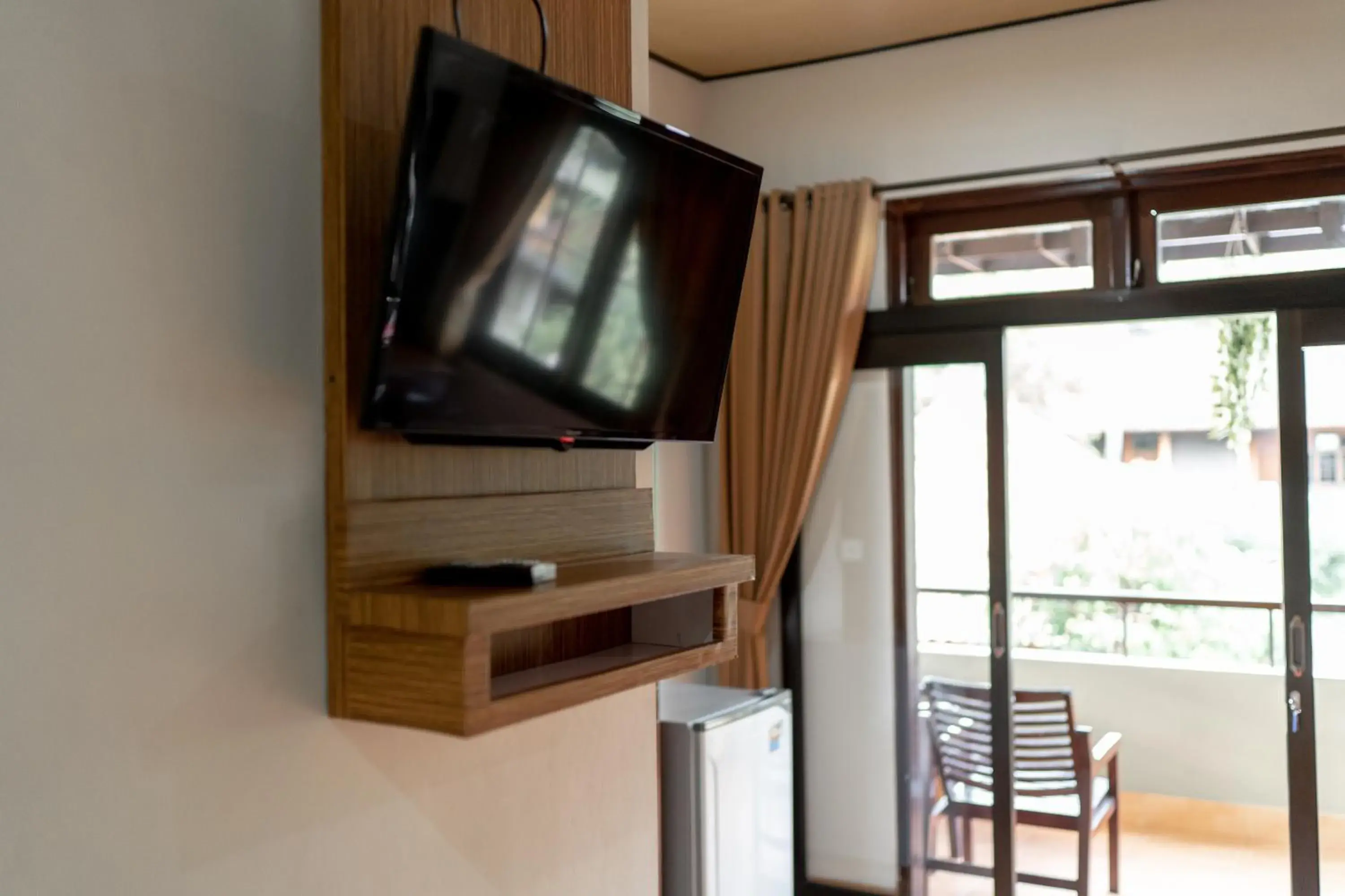 Property building, TV/Entertainment Center in Bendesa Accommodation