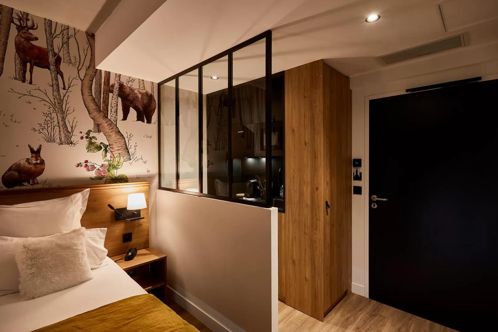 Kitchen or kitchenette, Bed in Coloft