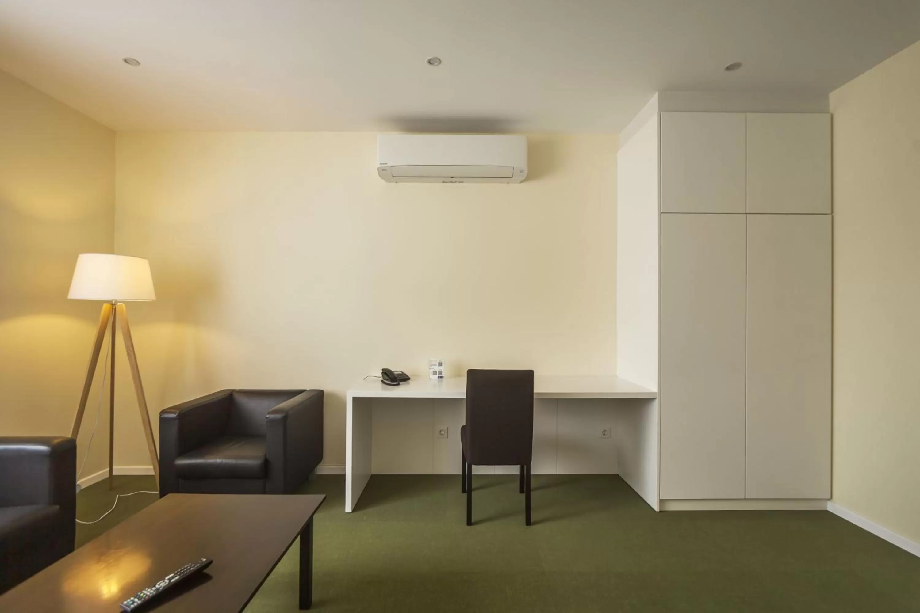 Communal lounge/ TV room in Hotel Sete Cidades