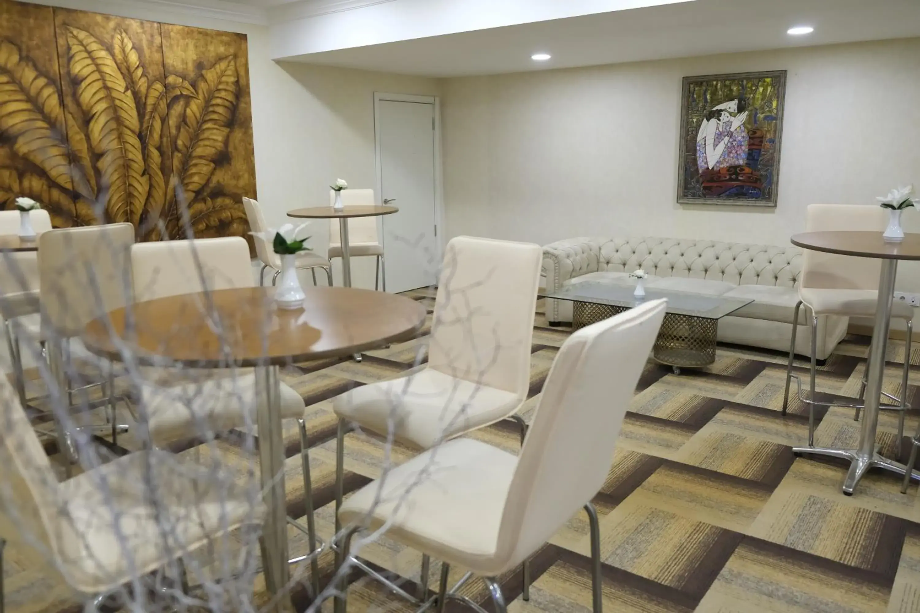 Meeting/conference room, Restaurant/Places to Eat in Asia City Hotel
