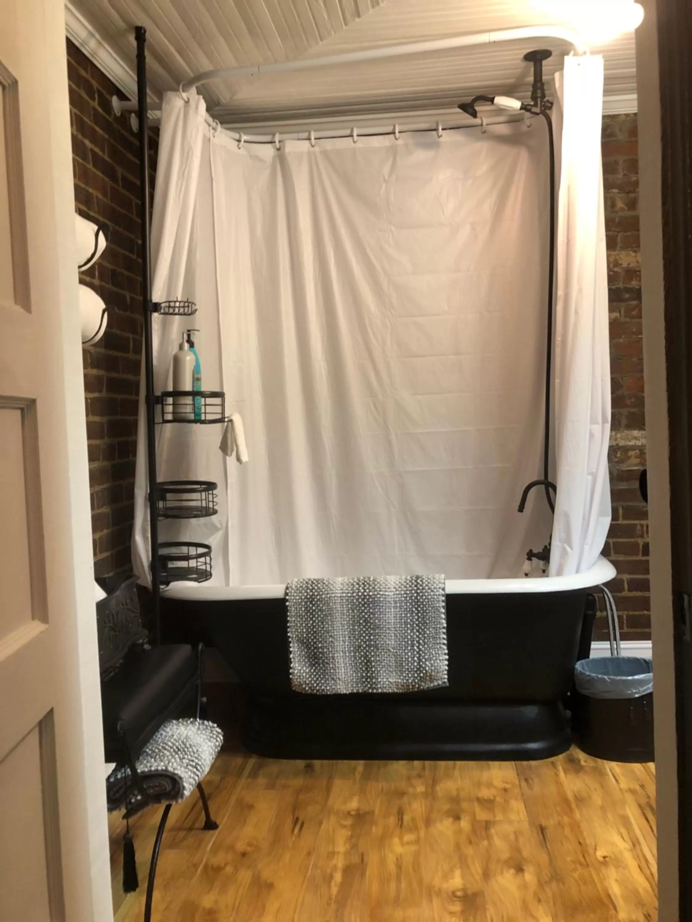 Bathroom in Belmont Inn