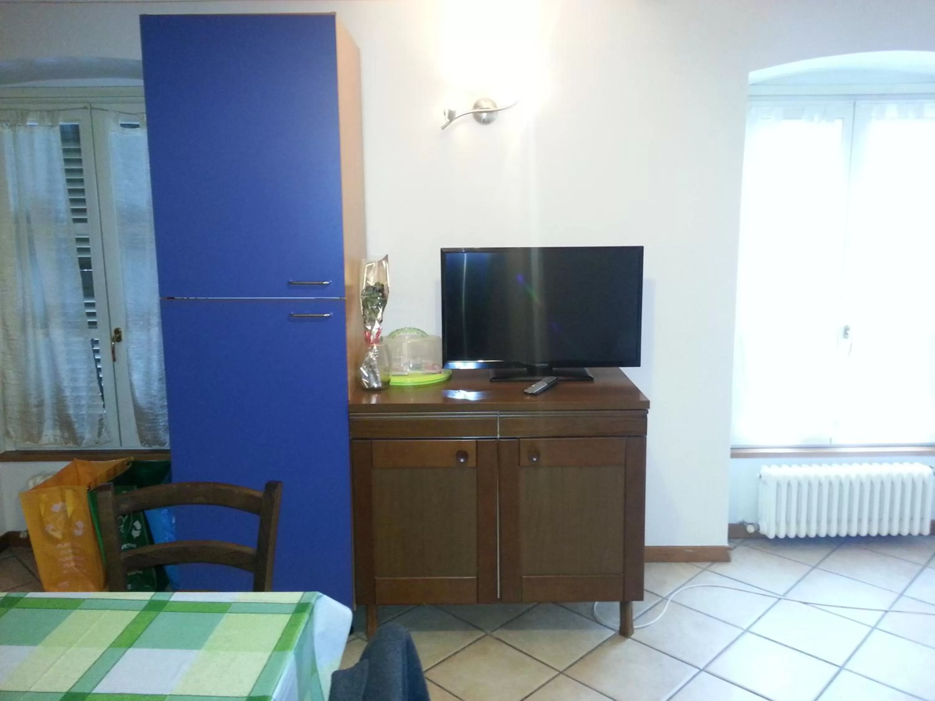 TV and multimedia, TV/Entertainment Center in Zaffiro Blu Airport