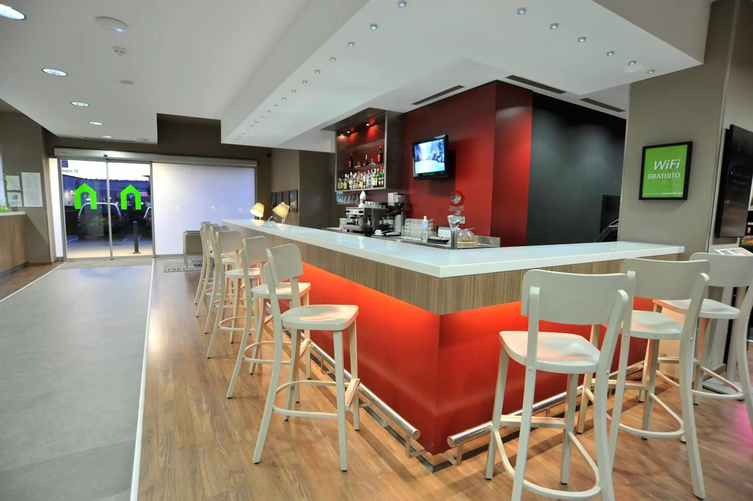 Lounge or bar in Campanile Málaga Airport