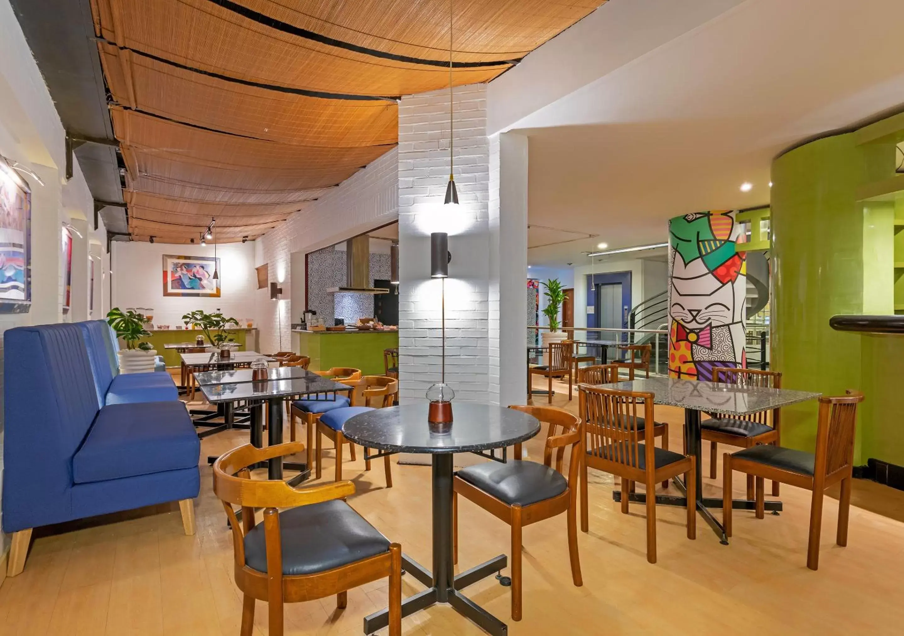 Restaurant/Places to Eat in GIO Suites Parque 93 Bogotá