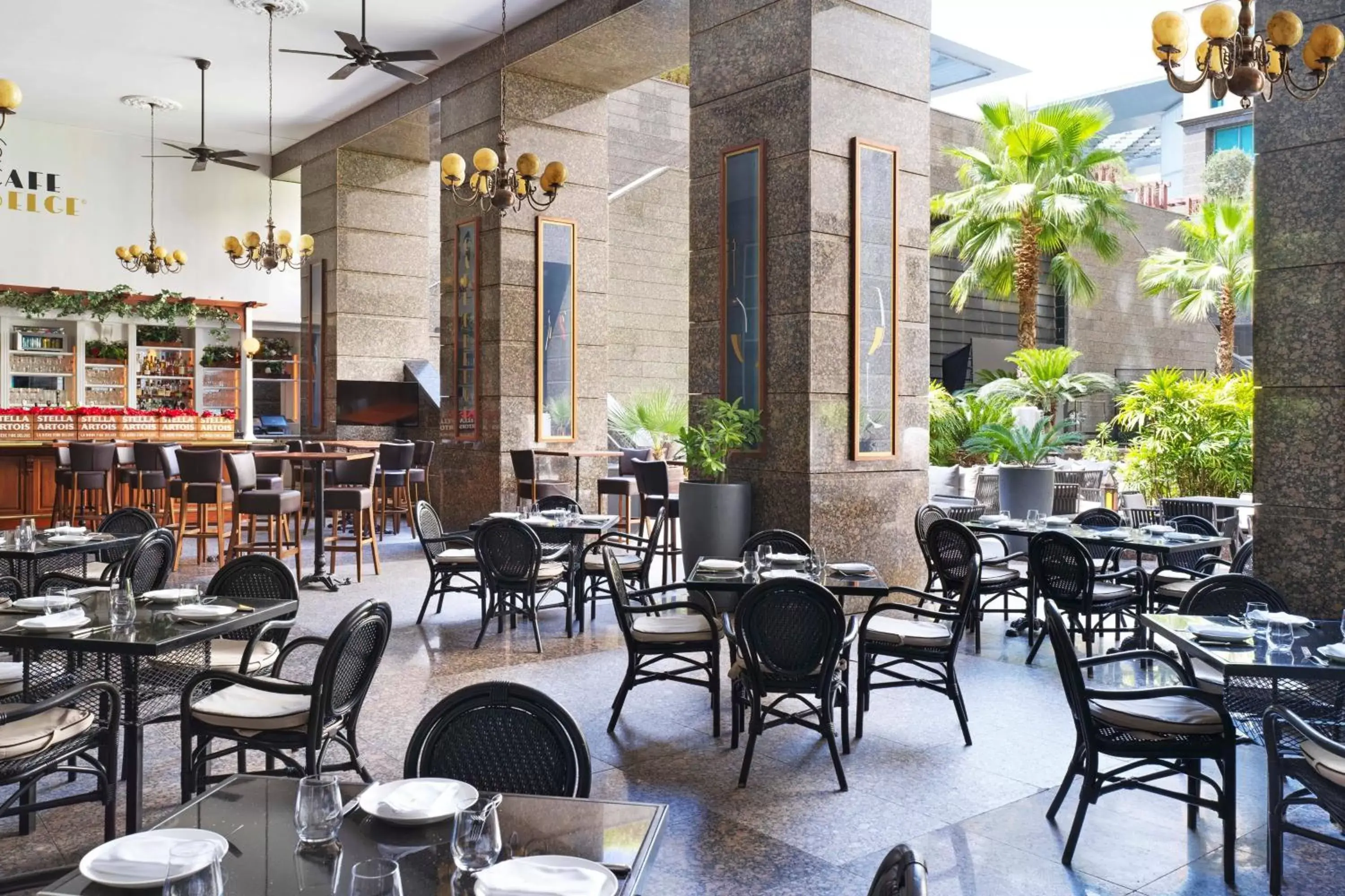 Restaurant/Places to Eat in The Ritz-Carlton, Dubai International Financial Centre