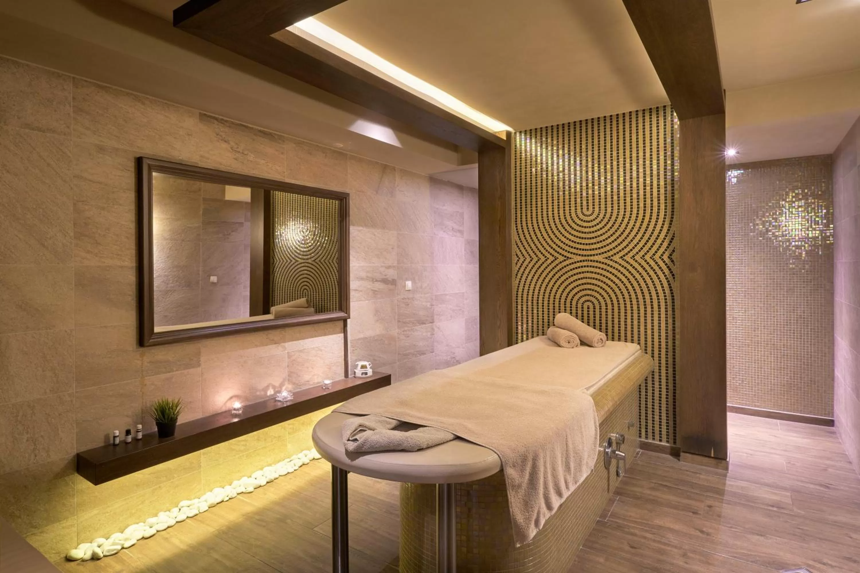 Massage, Bed in Radisson Hotel Plovdiv