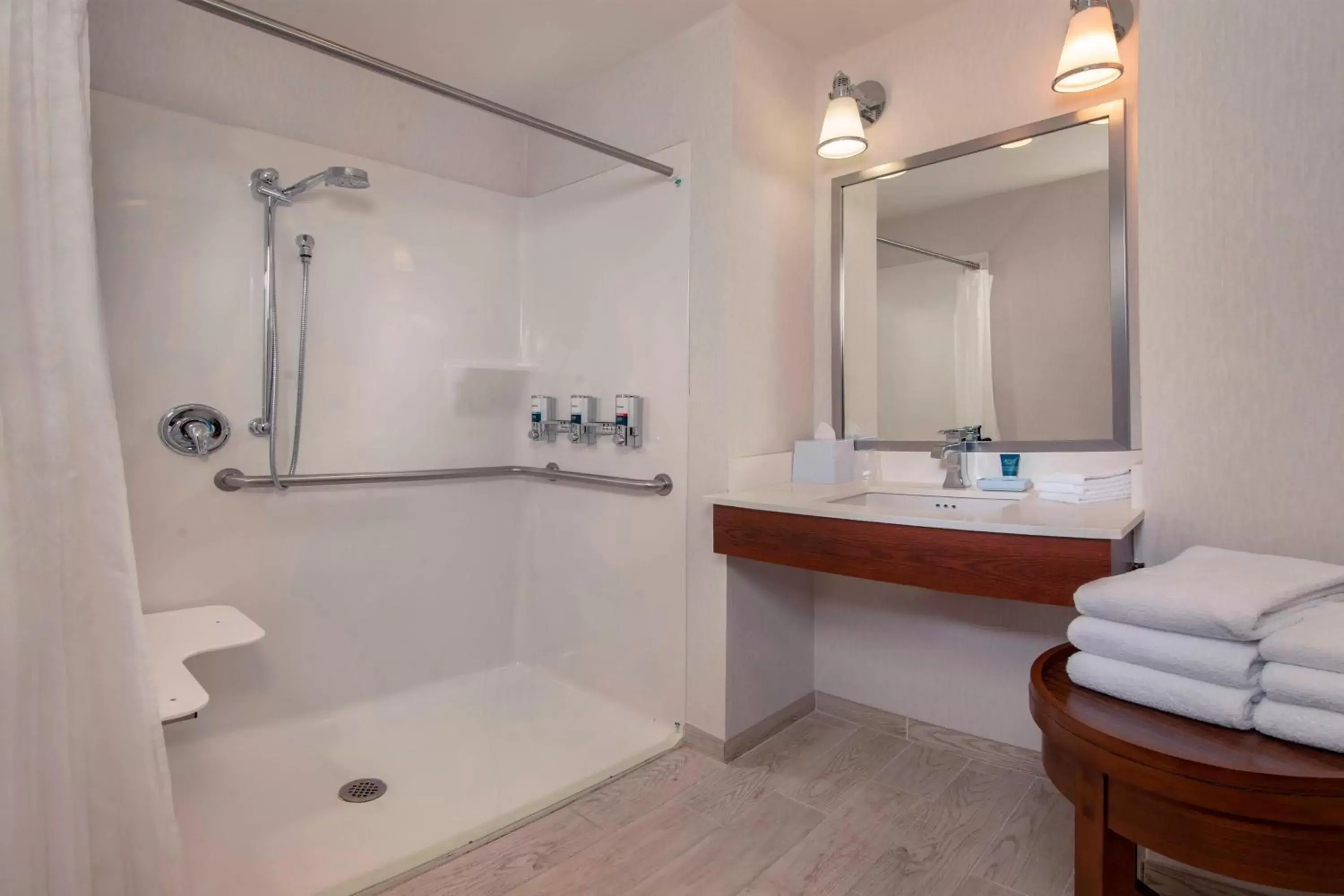 Bathroom in Four Points by Sheraton Newark Christiana Wilmington