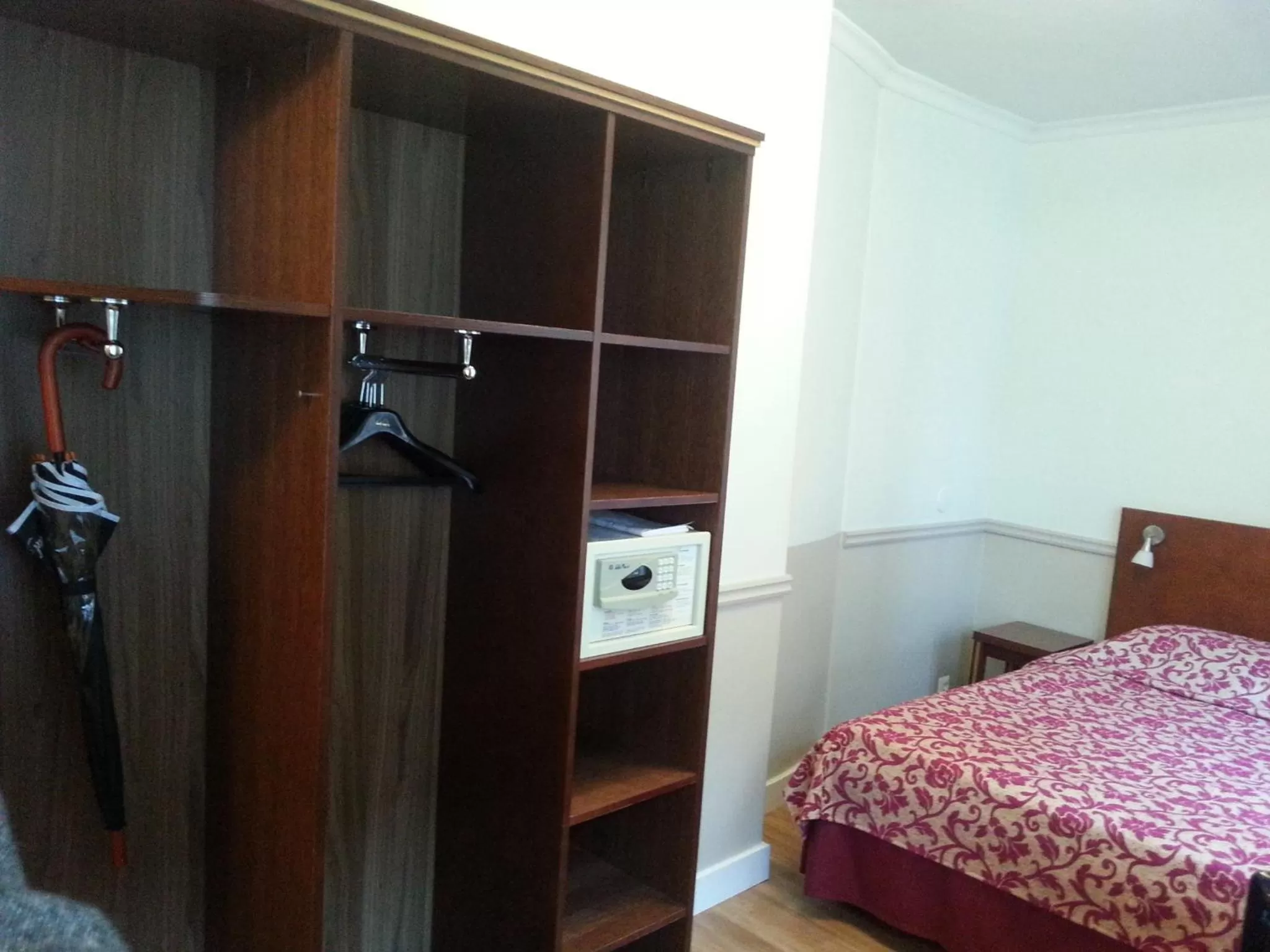 Decorative detail, Bed in Hotel Anna