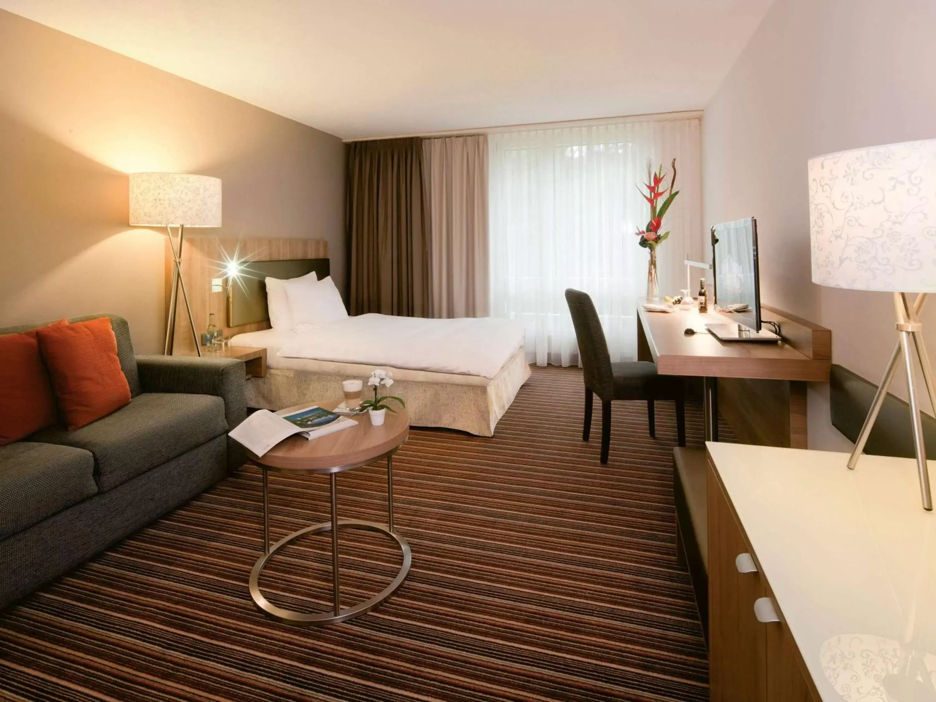 Photo of the whole room in Mövenpick Hotel Zürich-Regensdorf