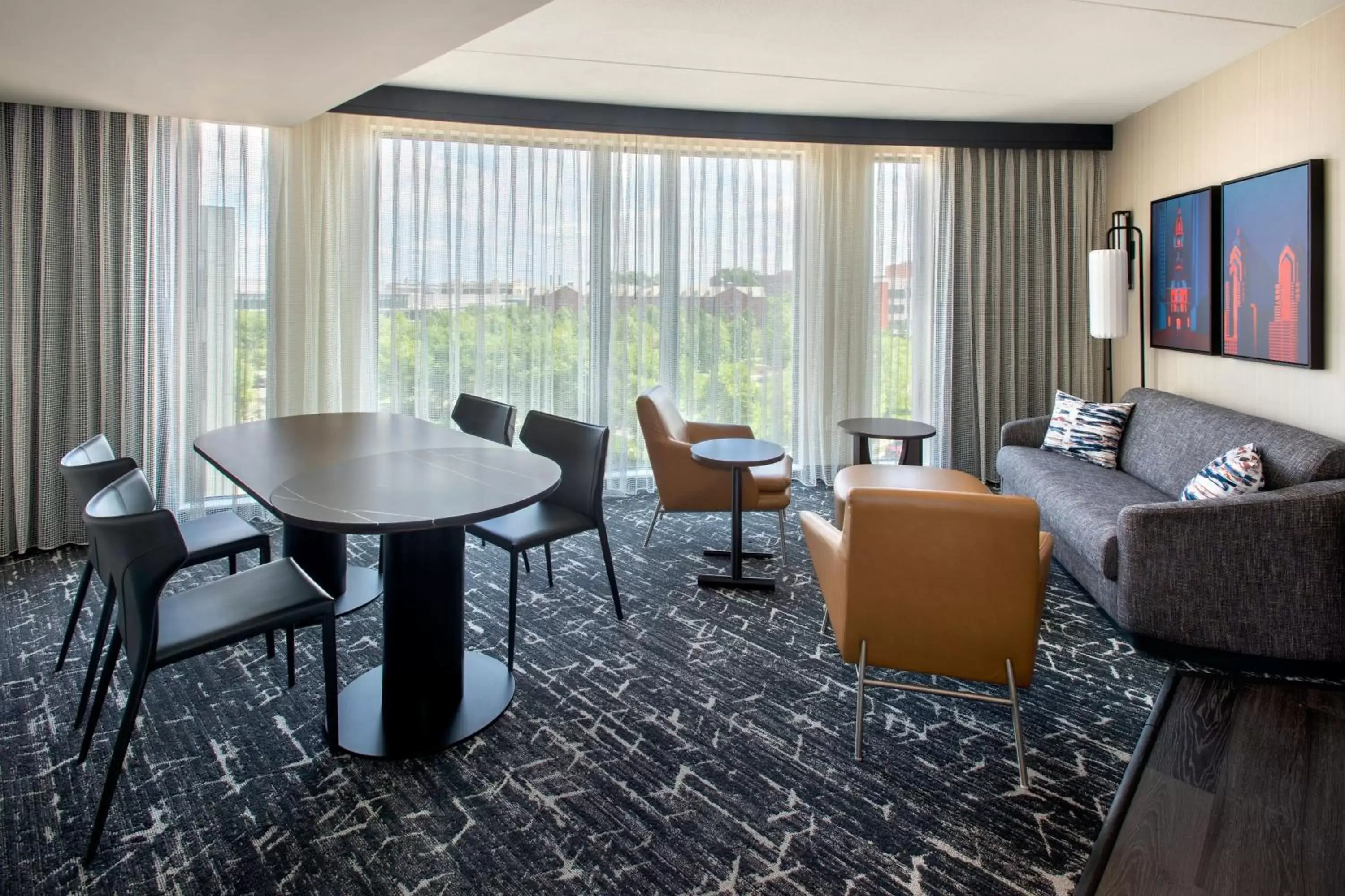 Living room in Courtyard by Marriott Philadelphia South at The Navy Yard