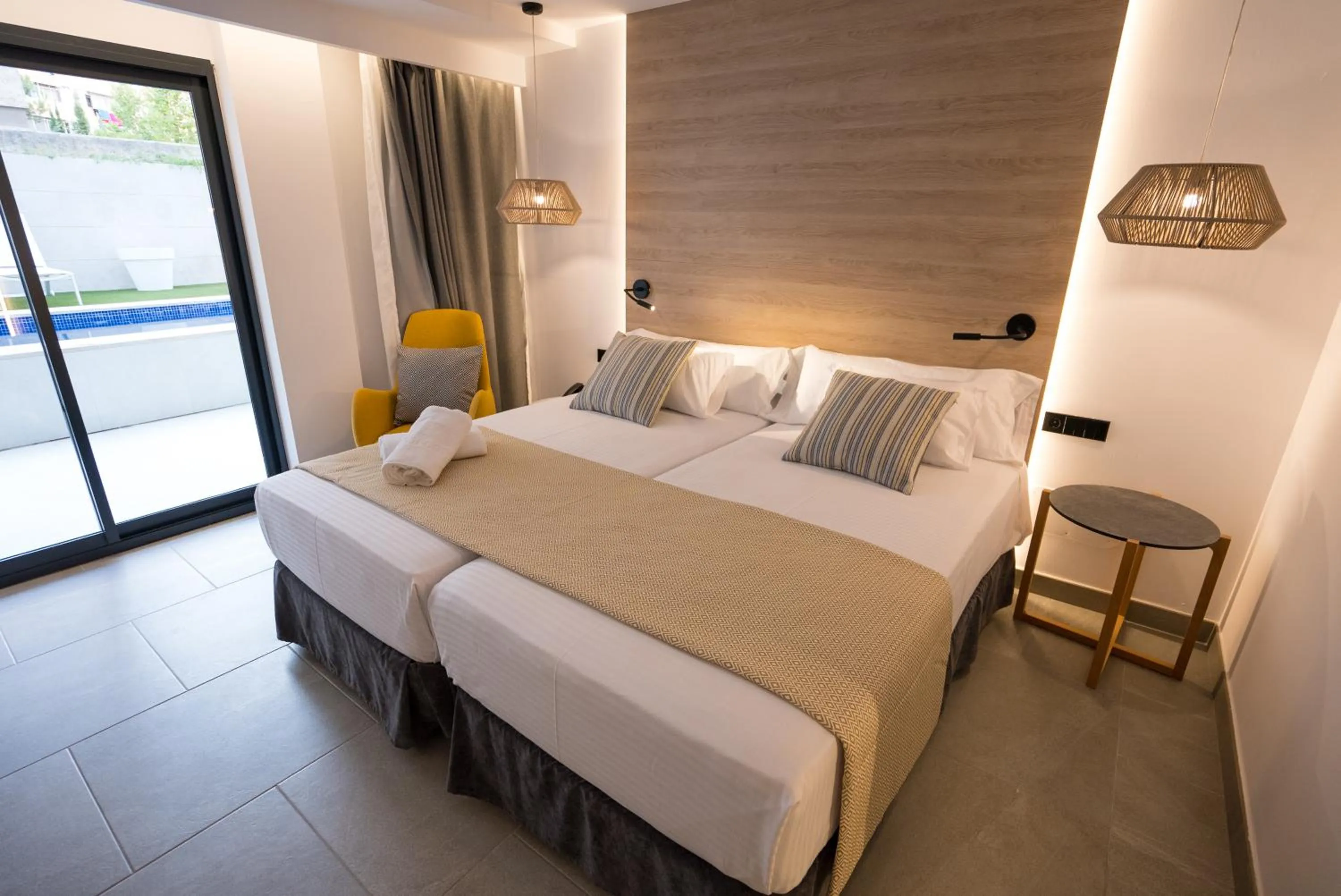 Photo of the whole room, Bed in Hotel Morlans Suites - Adults Only