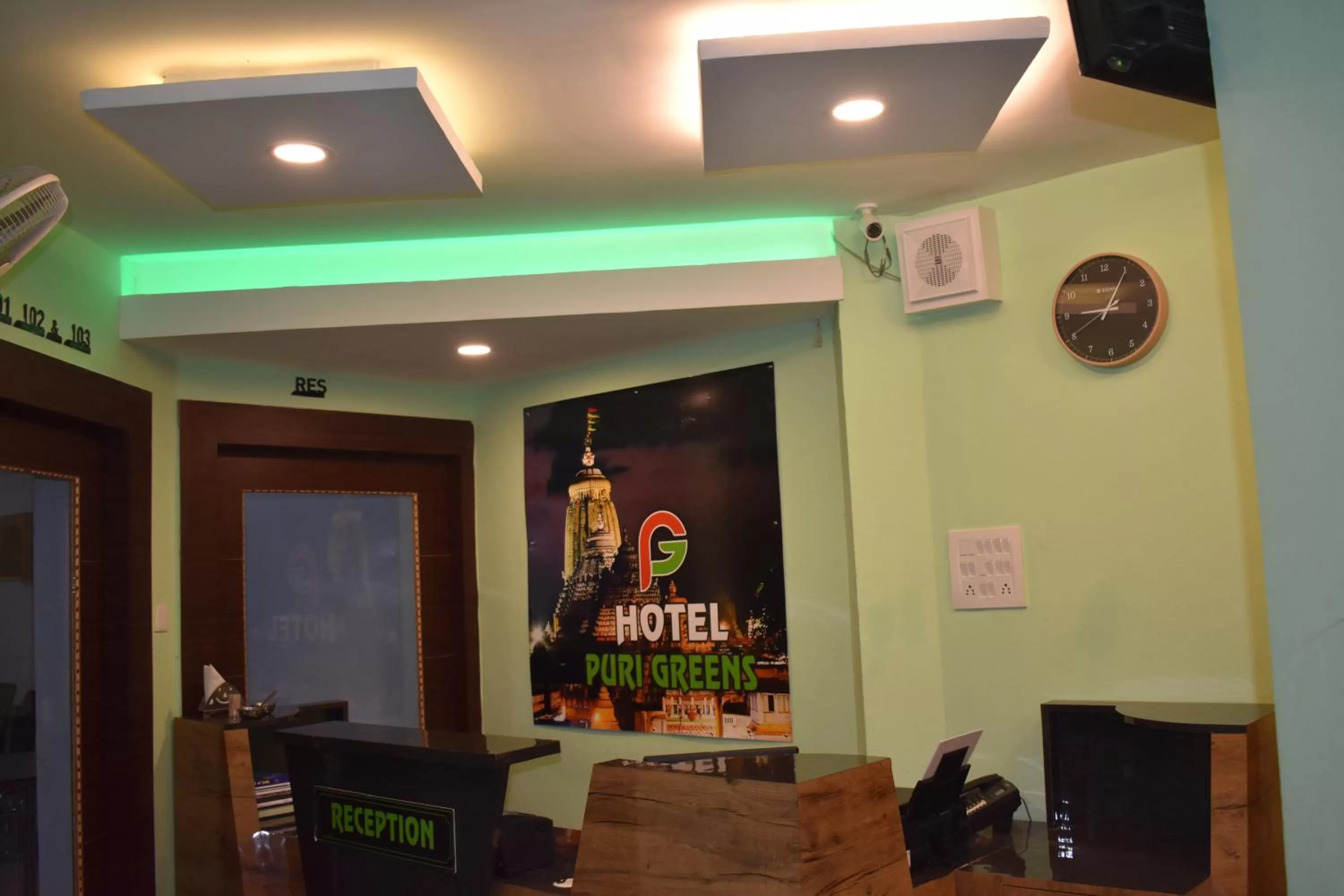 Lobby or reception in HOTEL PURI GREENS