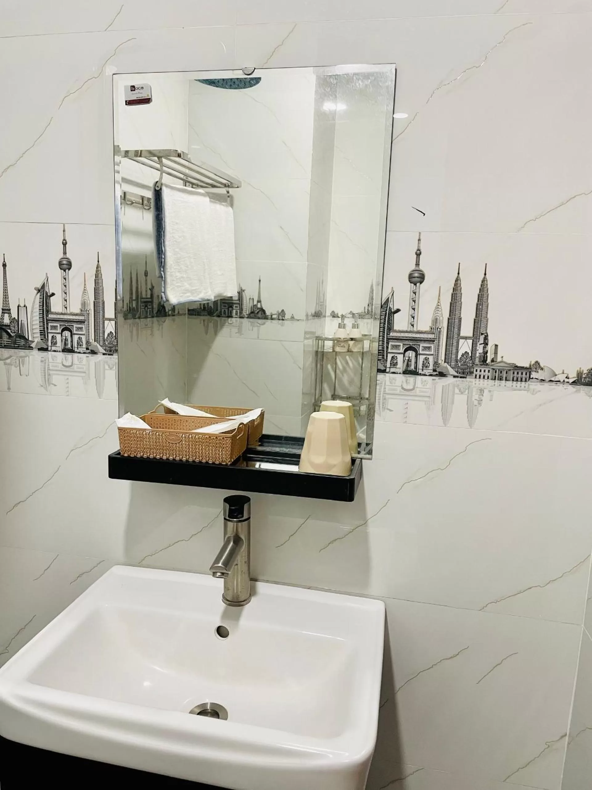 Bathroom in Nhu Y Hotel