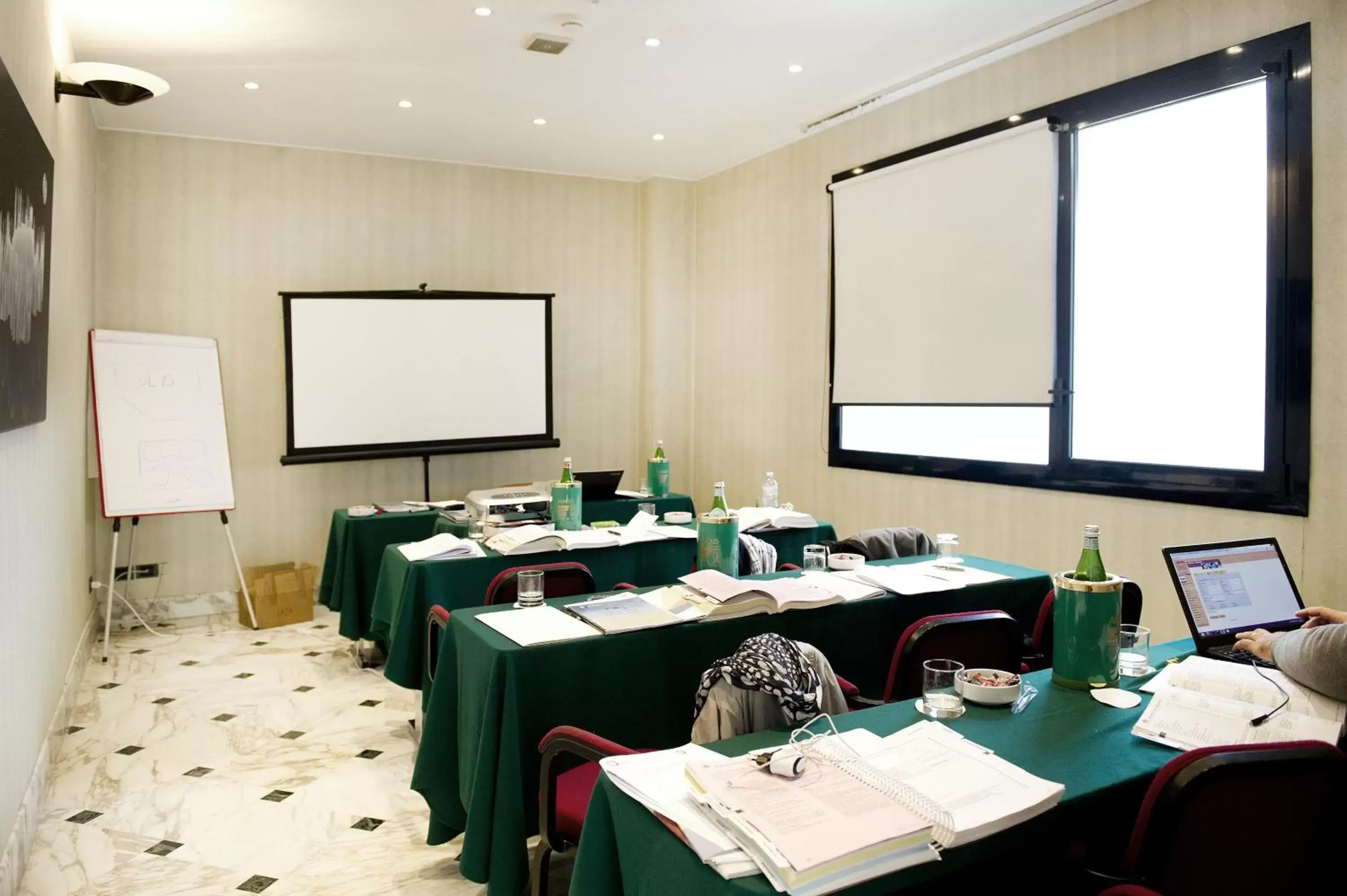 Business facilities in Abacus Hotel