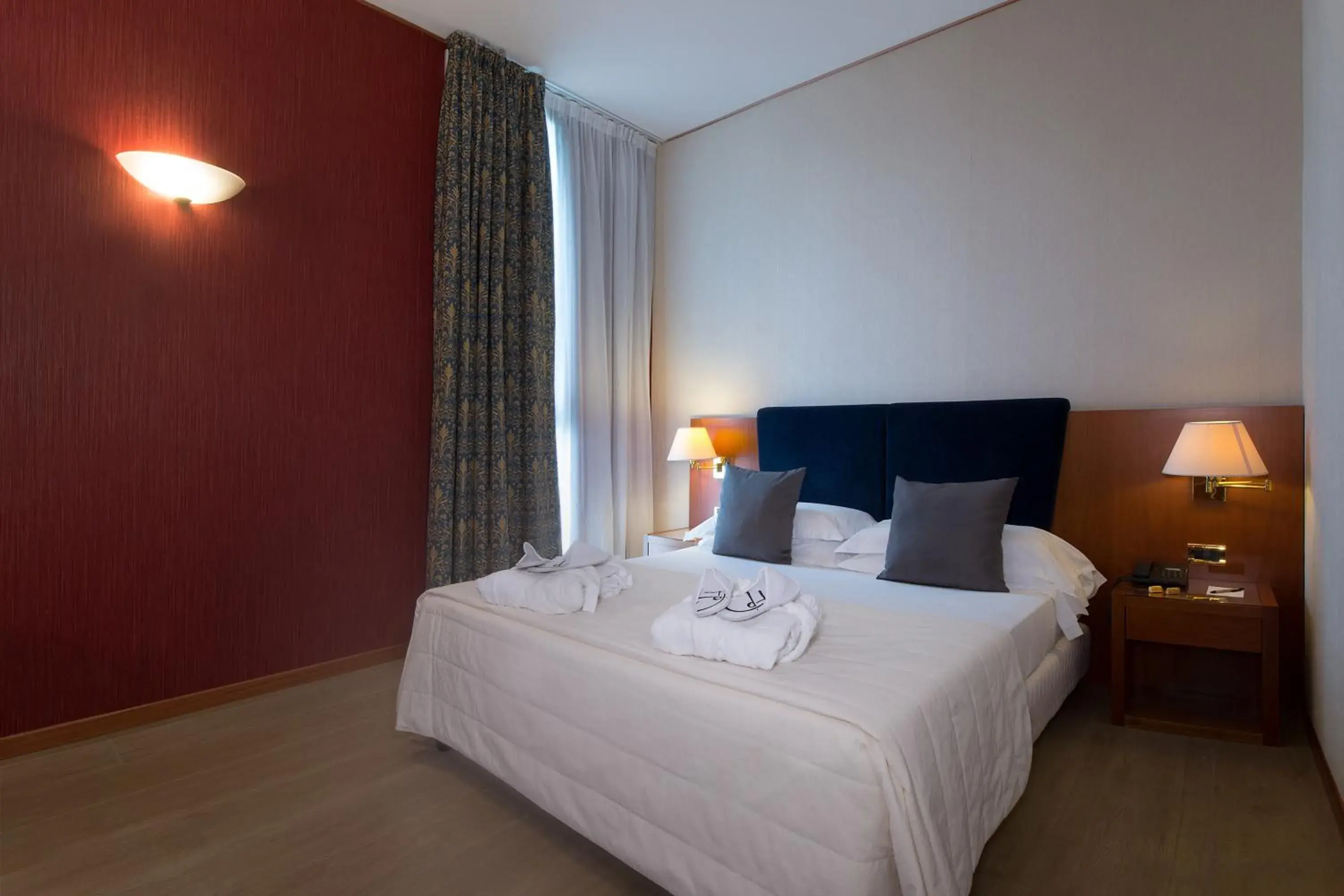 Bedroom, Room Photo in Cdh Hotel Parma & Congressi