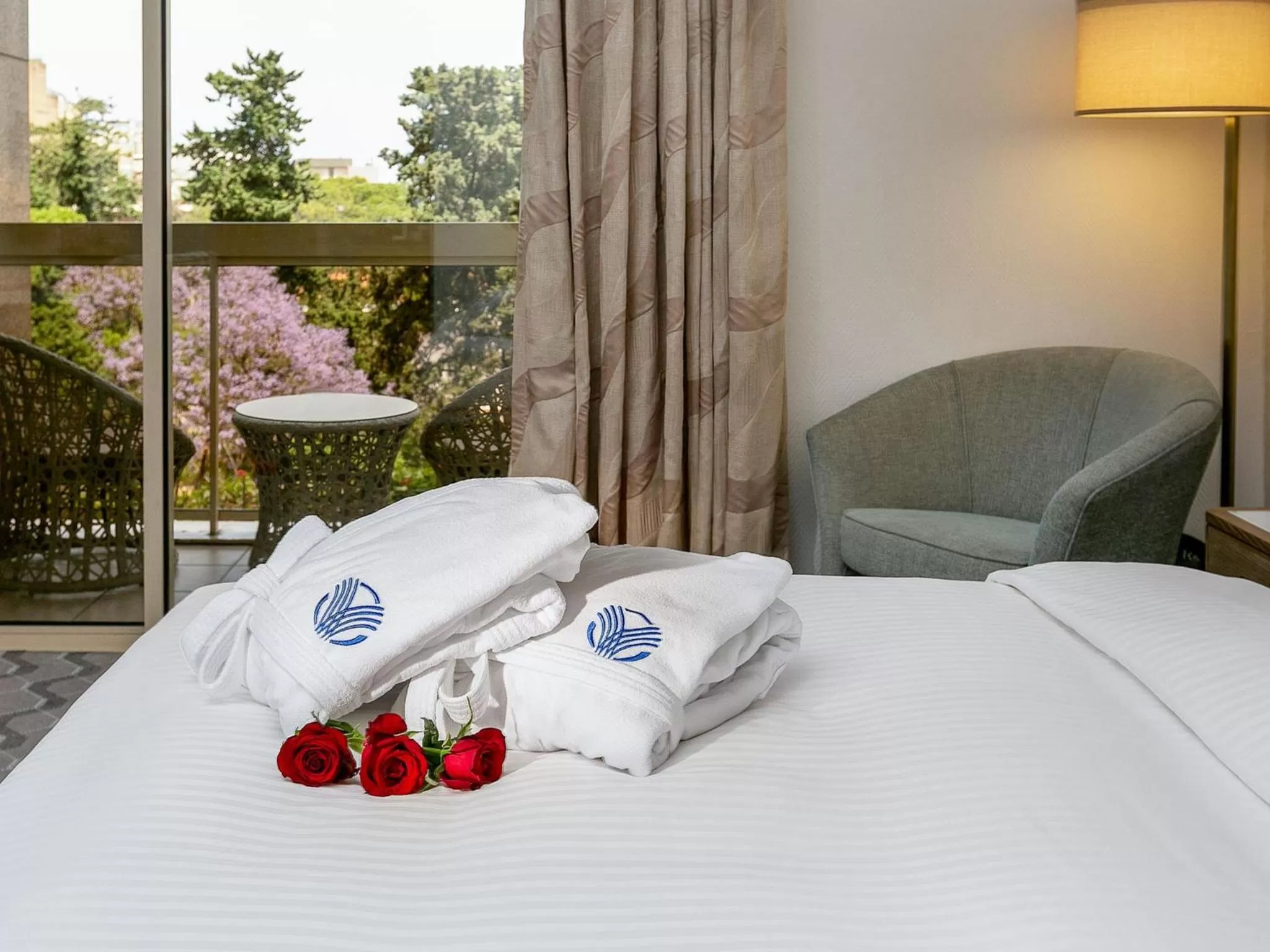 Bedroom, Bed in Gefinor Rotana – Beirut