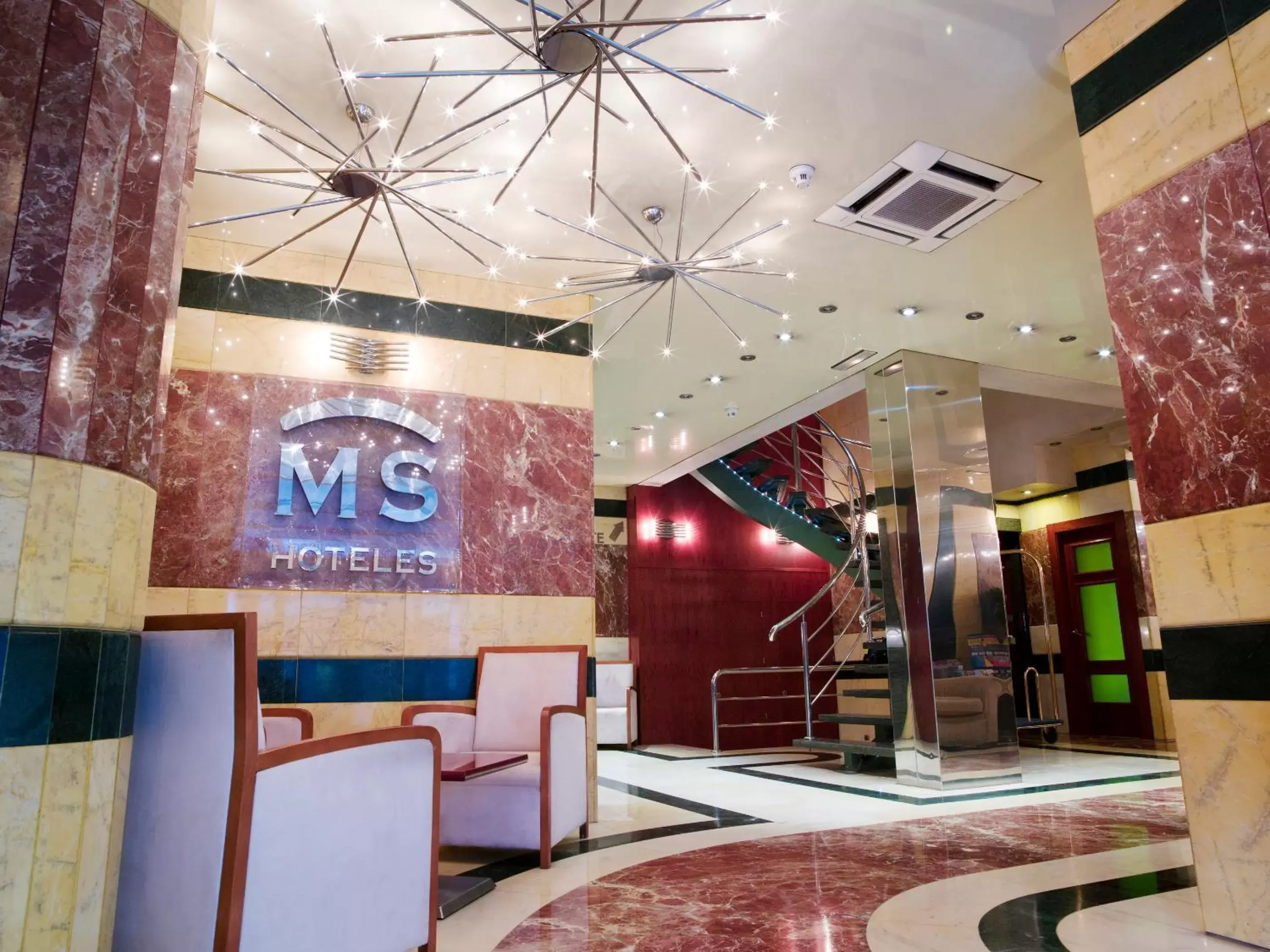 Lobby or reception in Hotel MS Maestranza Málaga