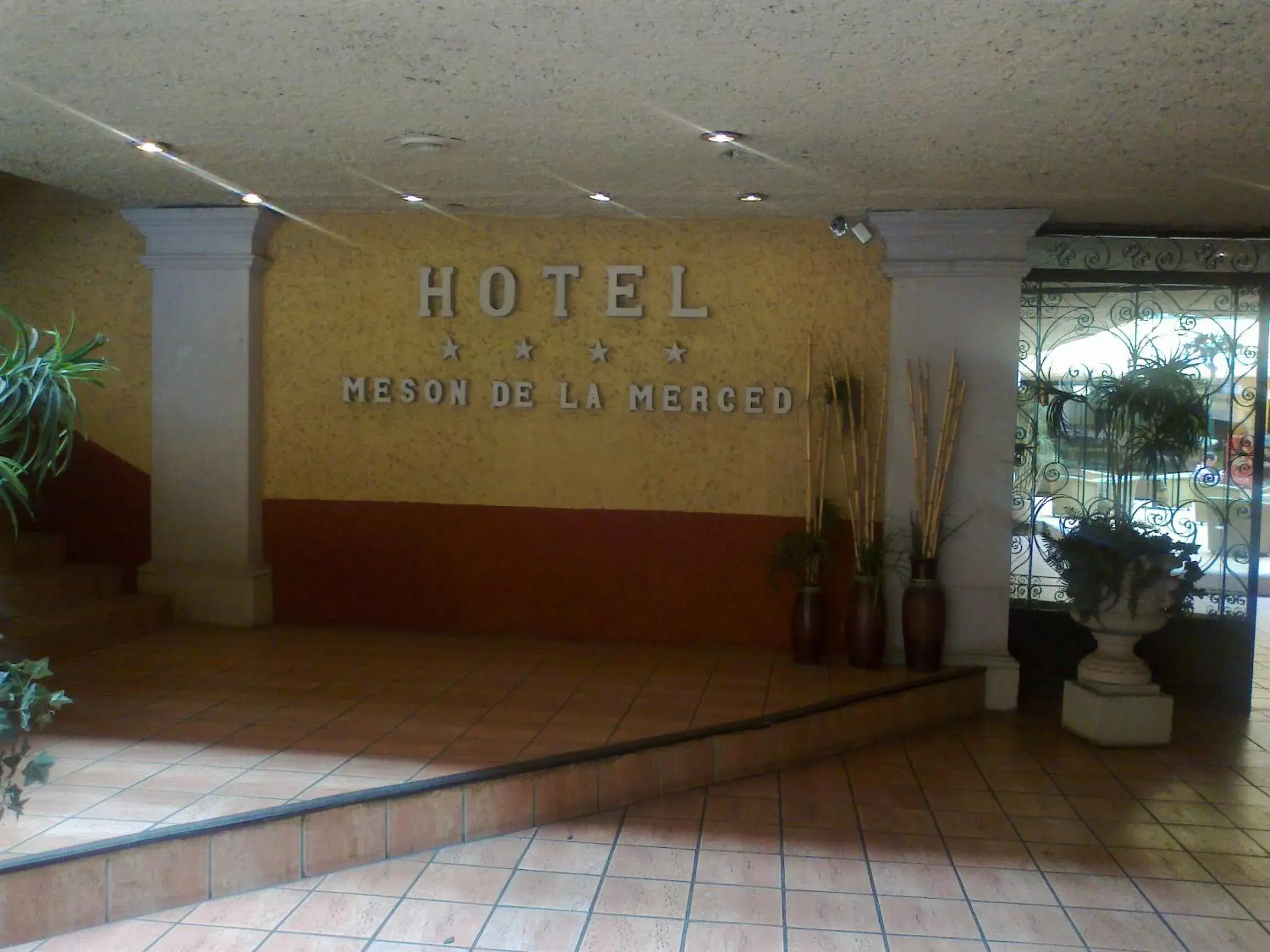 Facade/entrance in Meson De La Merced