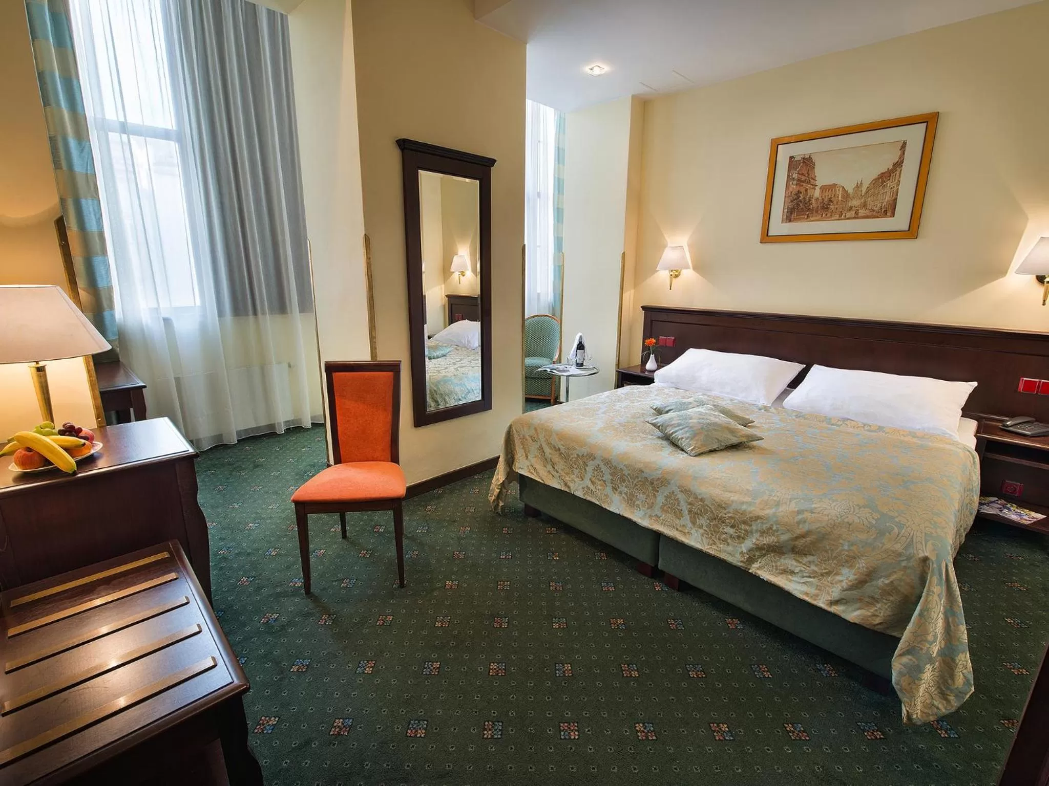 Bed in EA Hotel Downtown