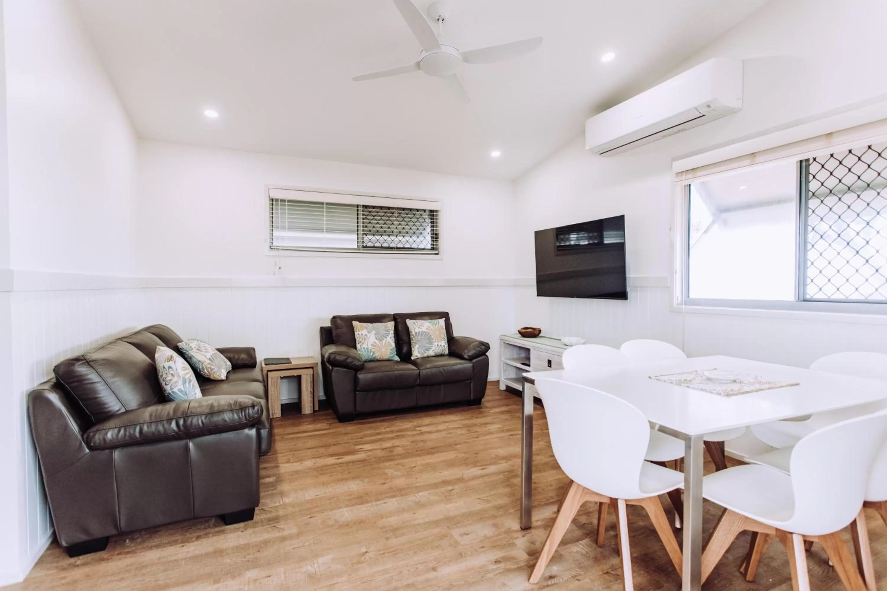 Living room, Seating Area in Woolgoolga Beach Holiday Park
