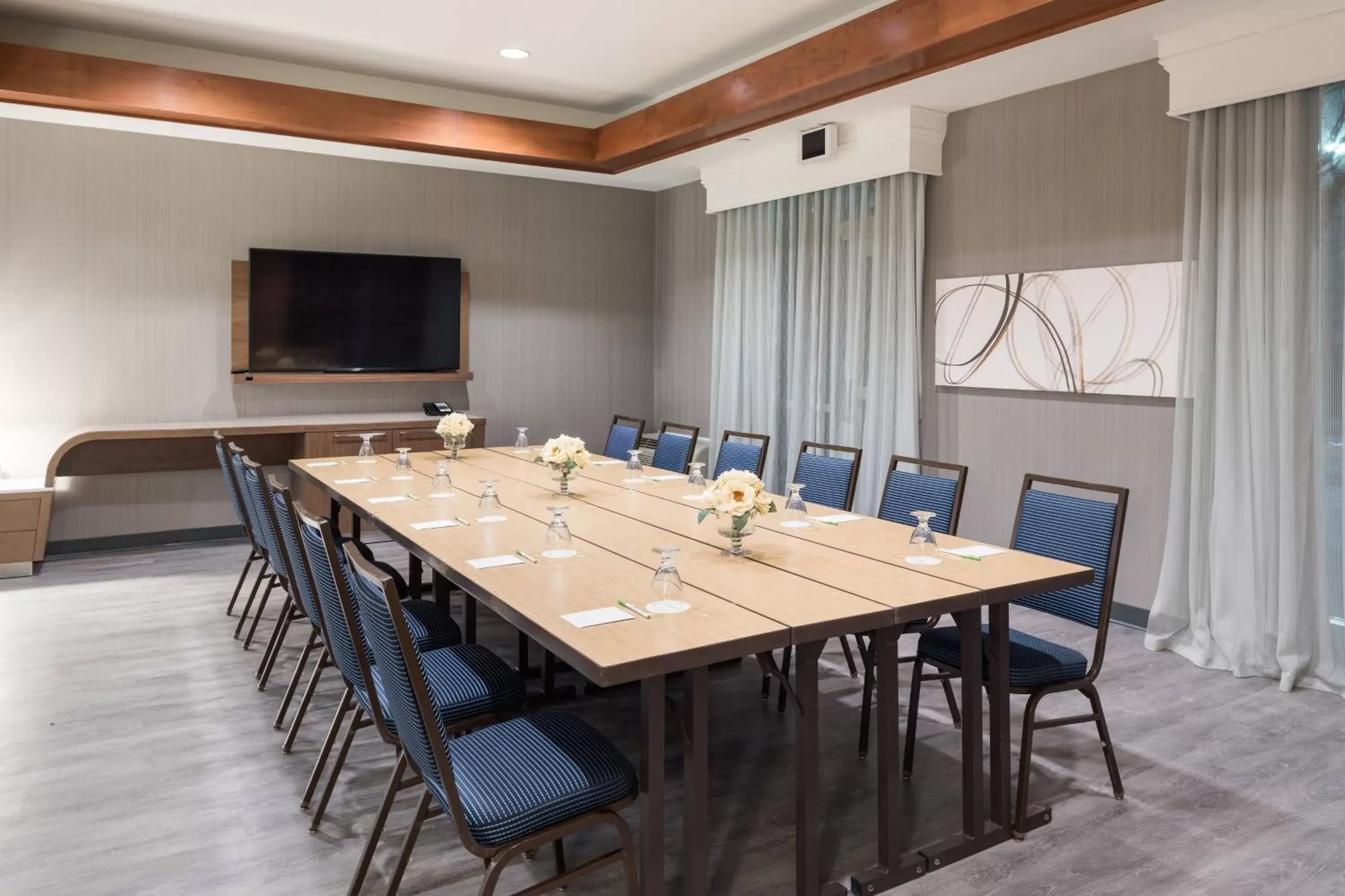 Meeting/conference room in Courtyard by Marriott Toronto Vaughan