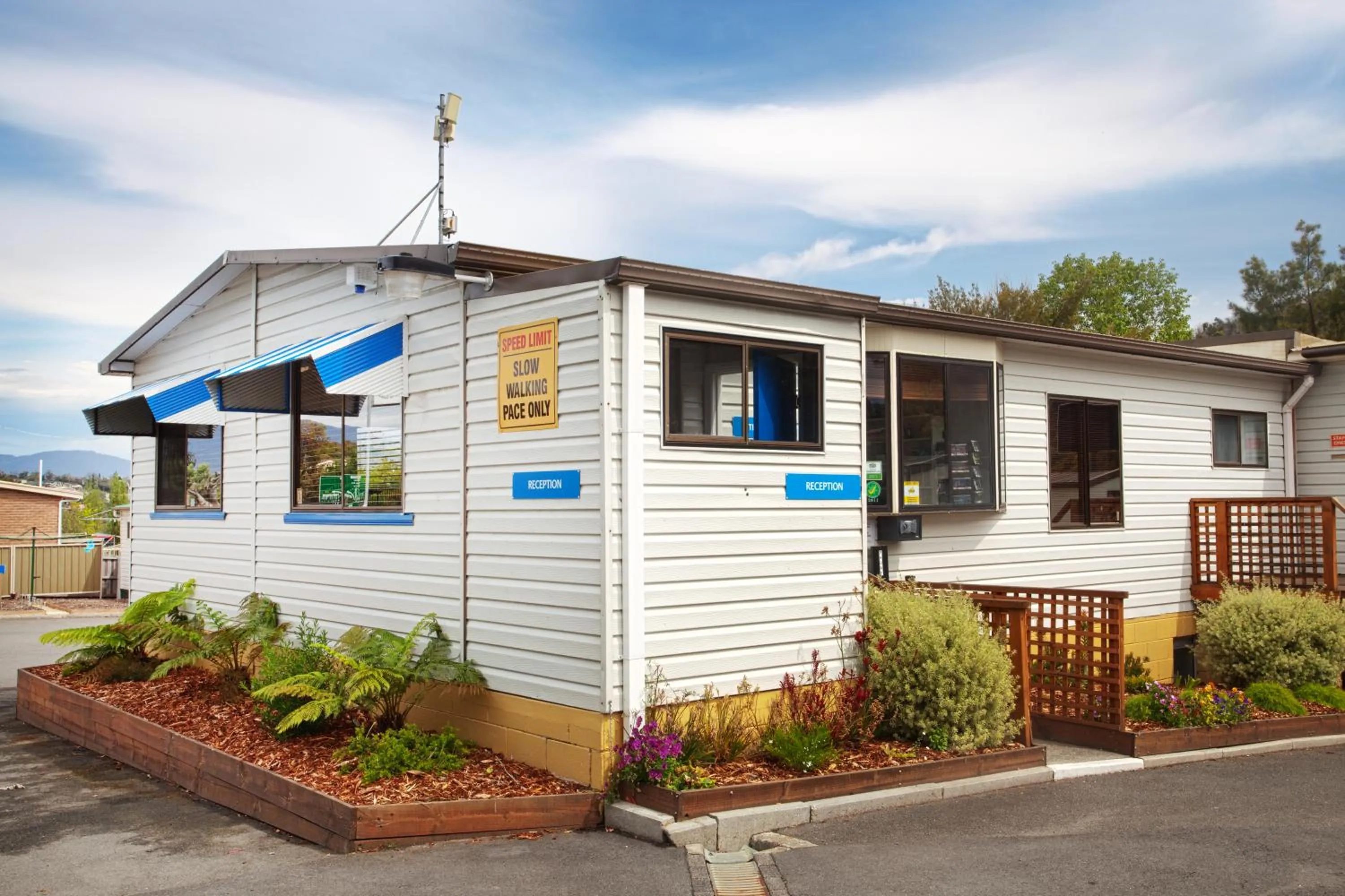 Facade/entrance in Discovery Parks - Mornington Hobart